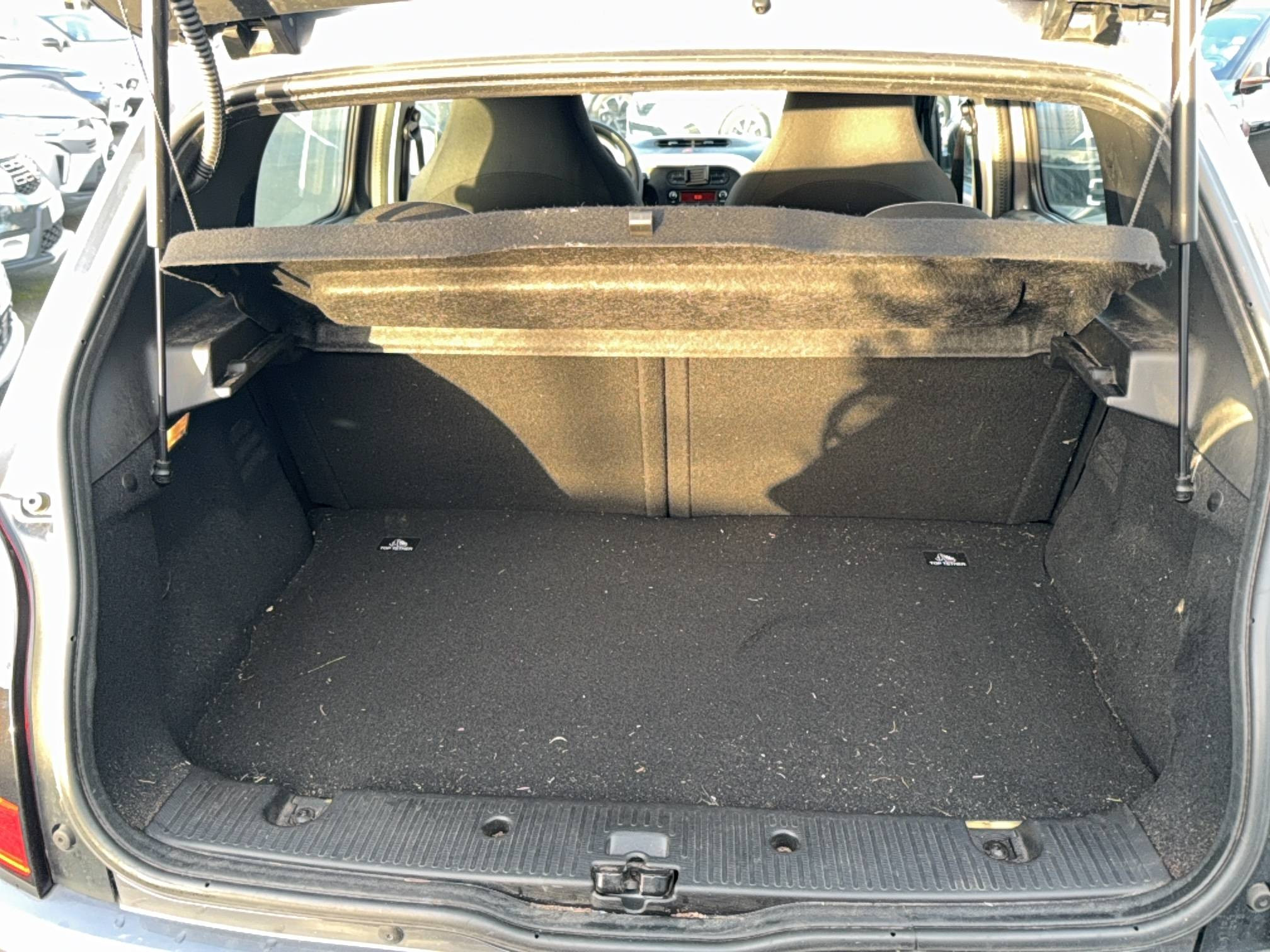 Vente en ligne Renault Twingo 3  1.0 SCe 70 E6C au prix de 8 990 €