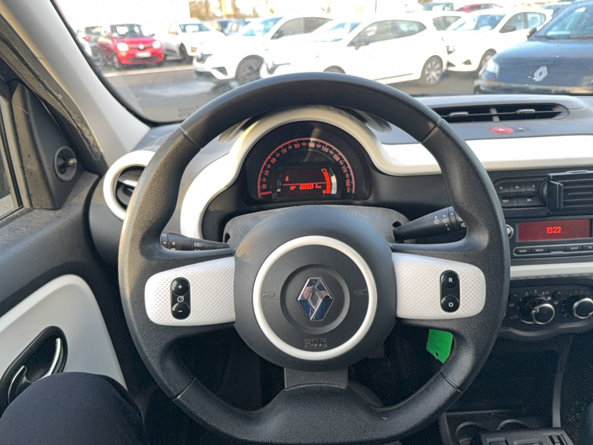 Vente en ligne Renault Twingo 3  1.0 SCe 70 E6C au prix de 8 990 €