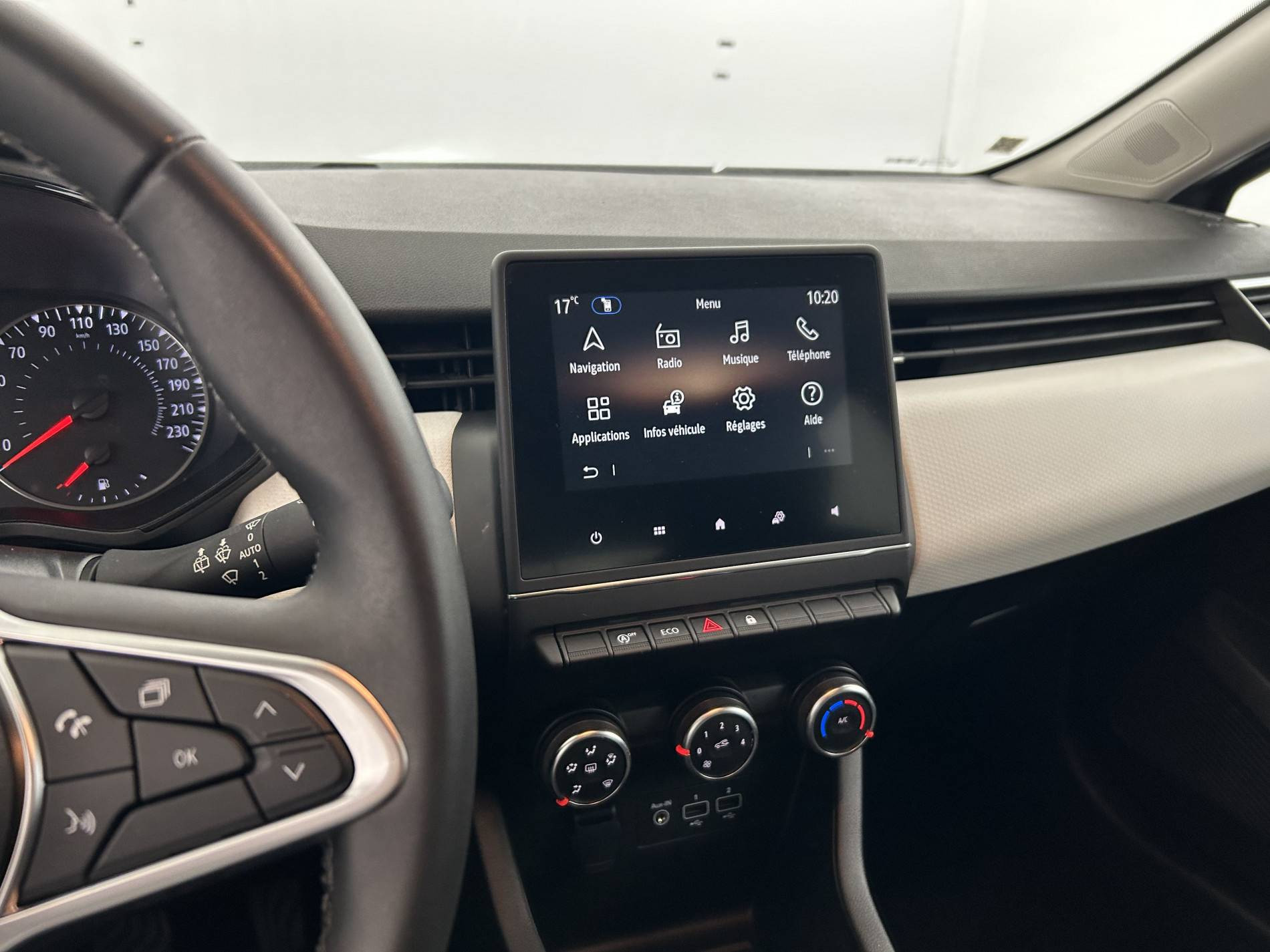 Vente en ligne Renault Clio 5 Clio TCe 90 au prix de 14 890 €