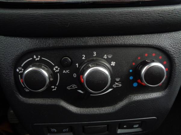 Vente en ligne Dacia Lodgy  Blue dCi 115 7 places au prix de 15 800 €