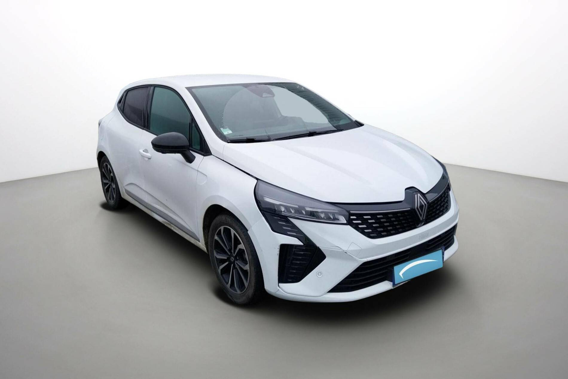 Vente en ligne Renault Clio 5 Clio E-Tech full hybrid 145 au prix de 18 990 €