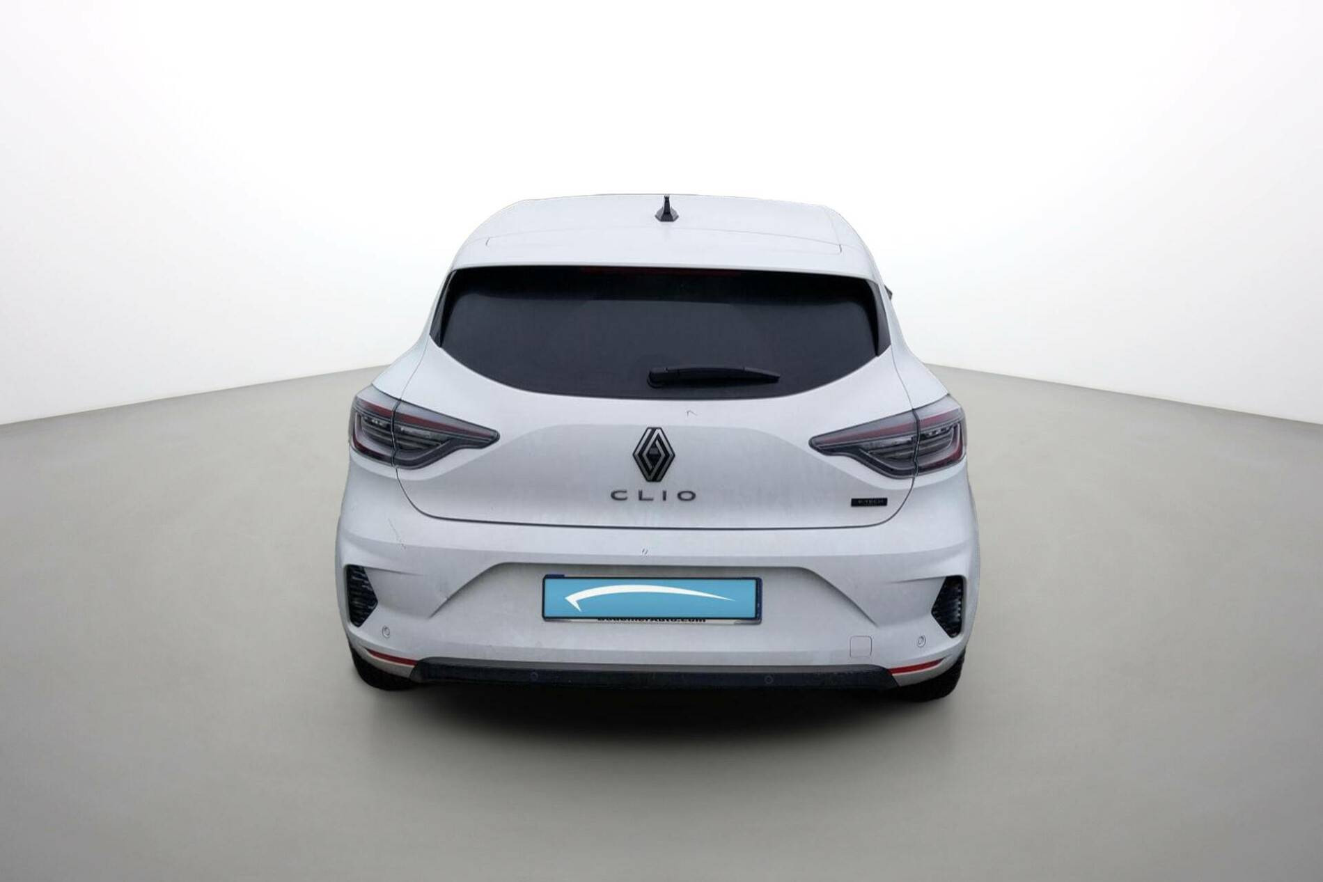 Vente en ligne Renault Clio 5 Clio E-Tech full hybrid 145 au prix de 18 990 €
