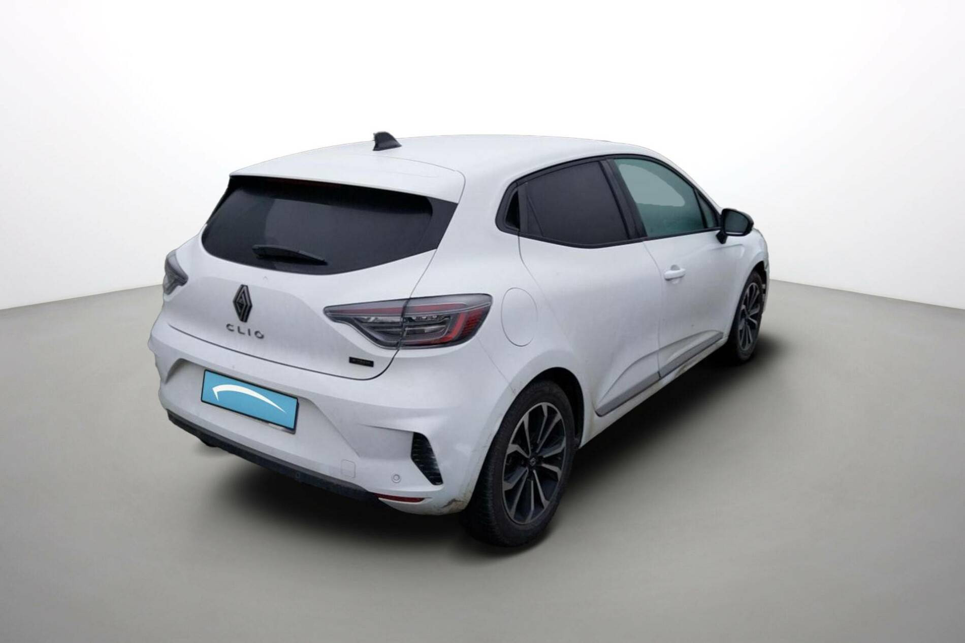 Vente en ligne Renault Clio 5 Clio E-Tech full hybrid 145 au prix de 18 990 €