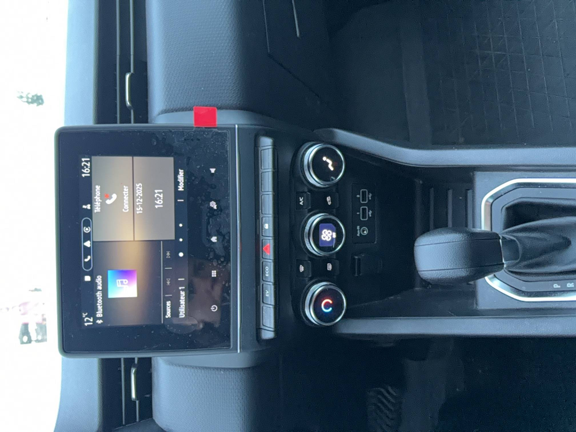 Vente en ligne Renault Clio 5 Clio E-Tech full hybrid 145 au prix de 17 490 €