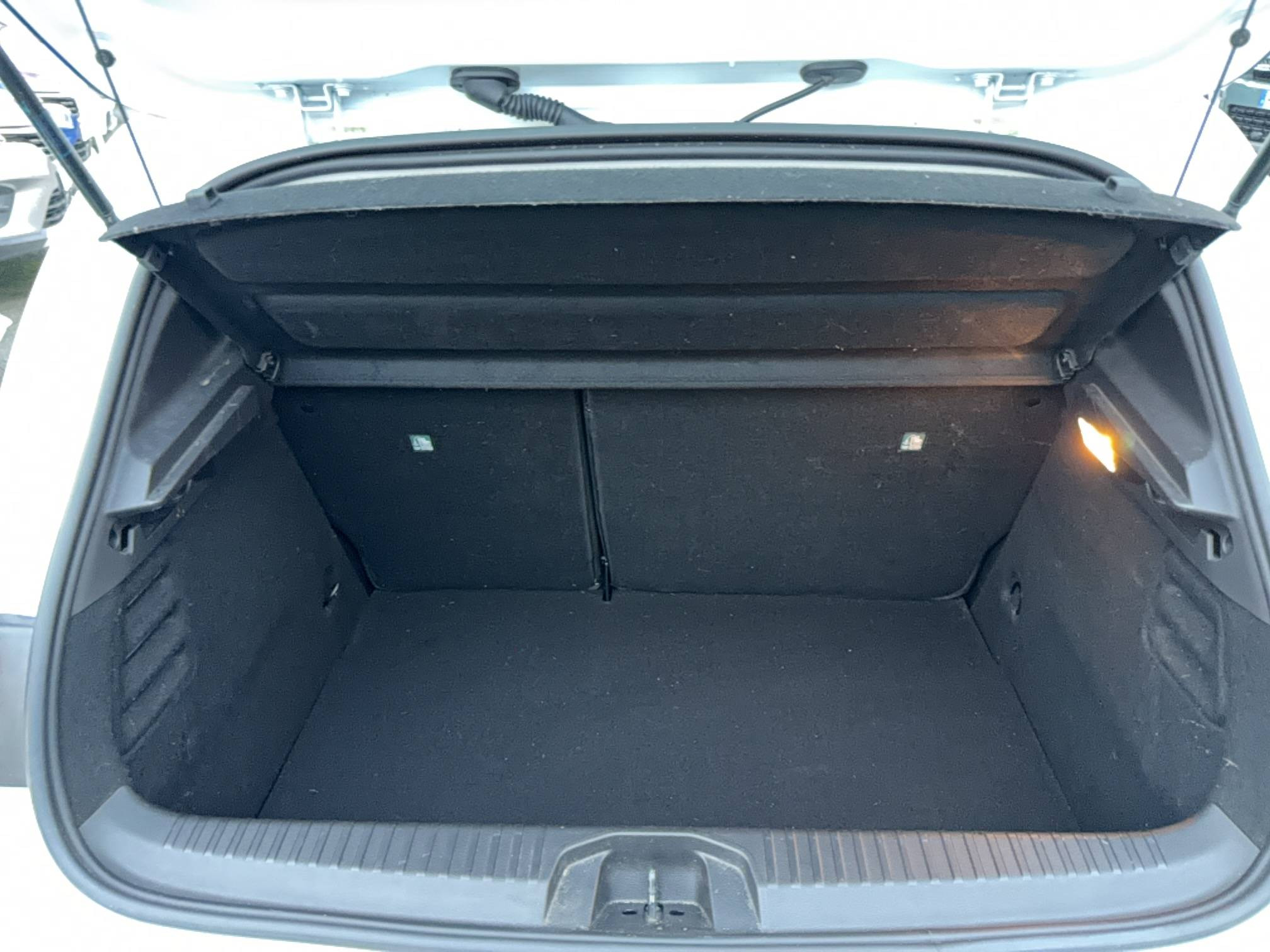 Vente en ligne Renault Clio 5 Clio E-Tech full hybrid 145 au prix de 17 490 €