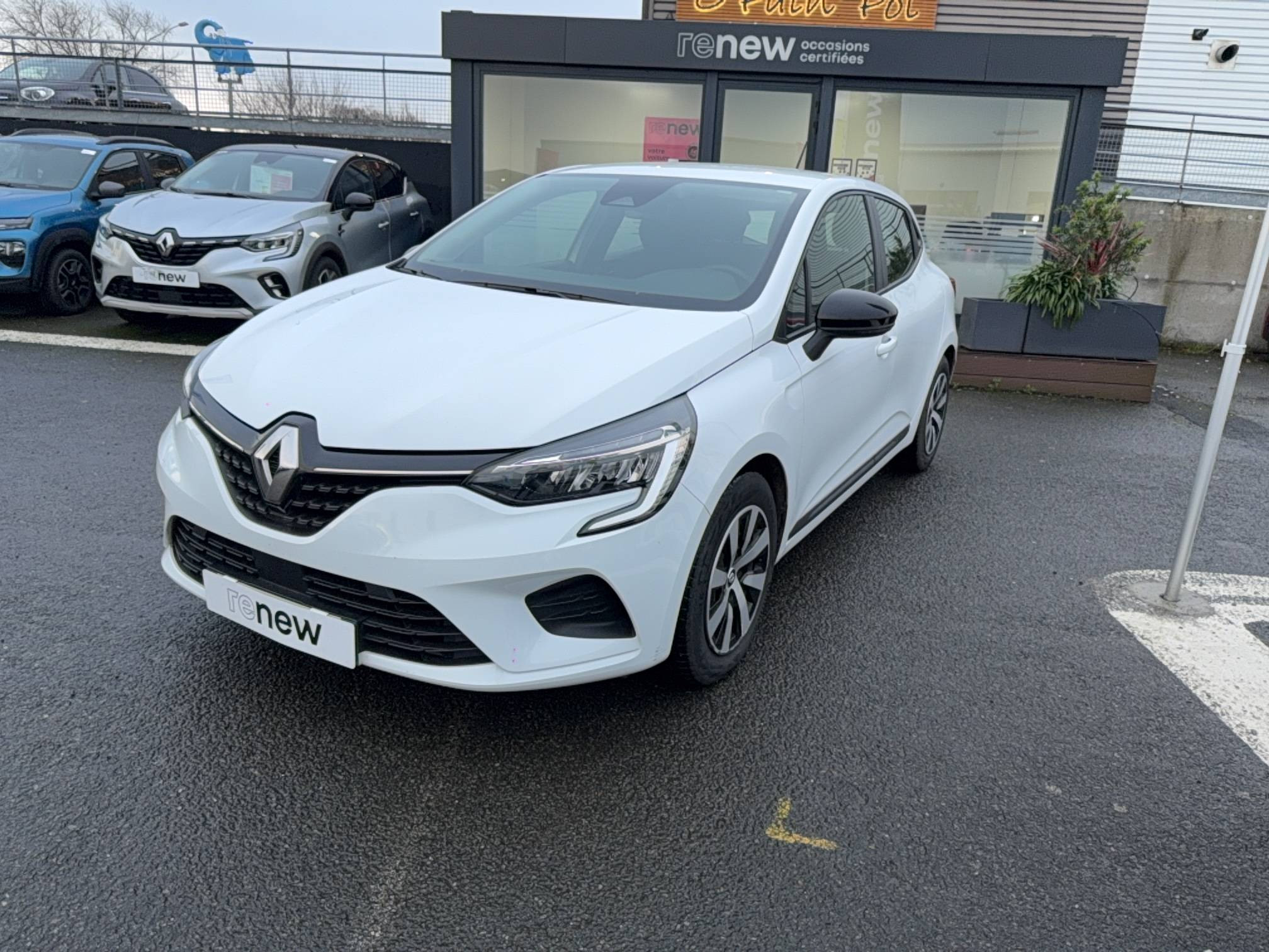 Renault Clio 5 Clio E-Tech full hybrid 145 occasion de 2023 en vente à Paimpol