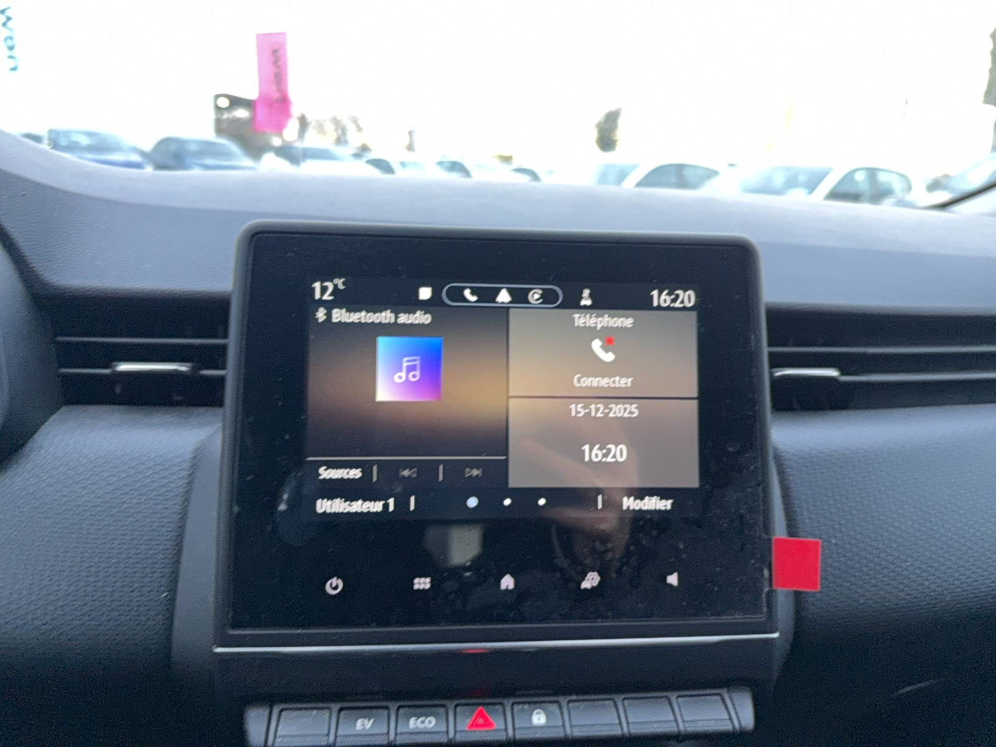 Vente en ligne Renault Clio 5 Clio E-Tech full hybrid 145 au prix de 17 490 €