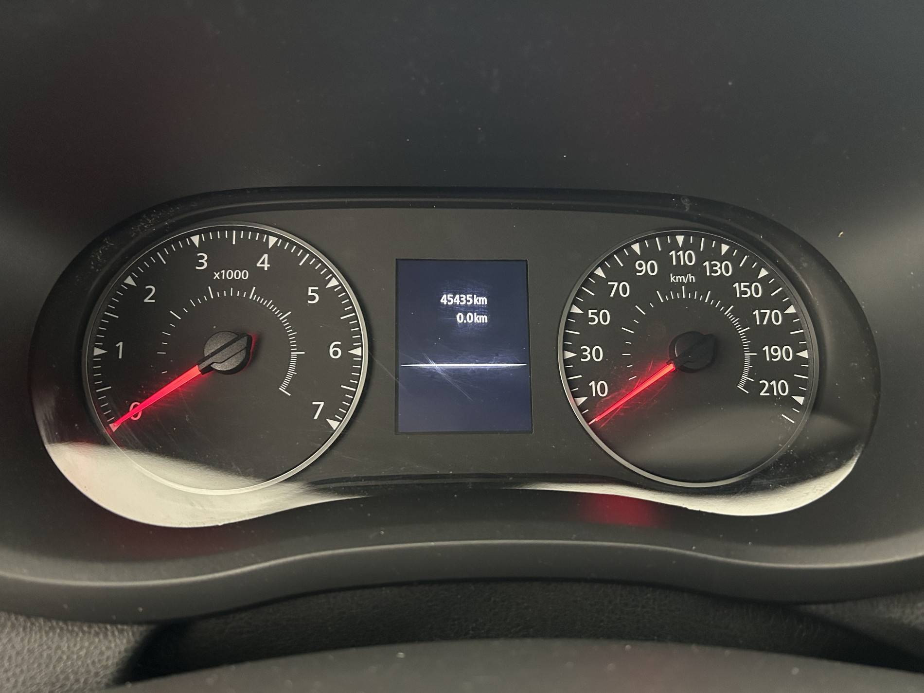 Vente en ligne Renault Master Fourgon MASTER FGN TRAC F3500 L2H2 BLUE DCI 180 BVR au prix de 29 490 €