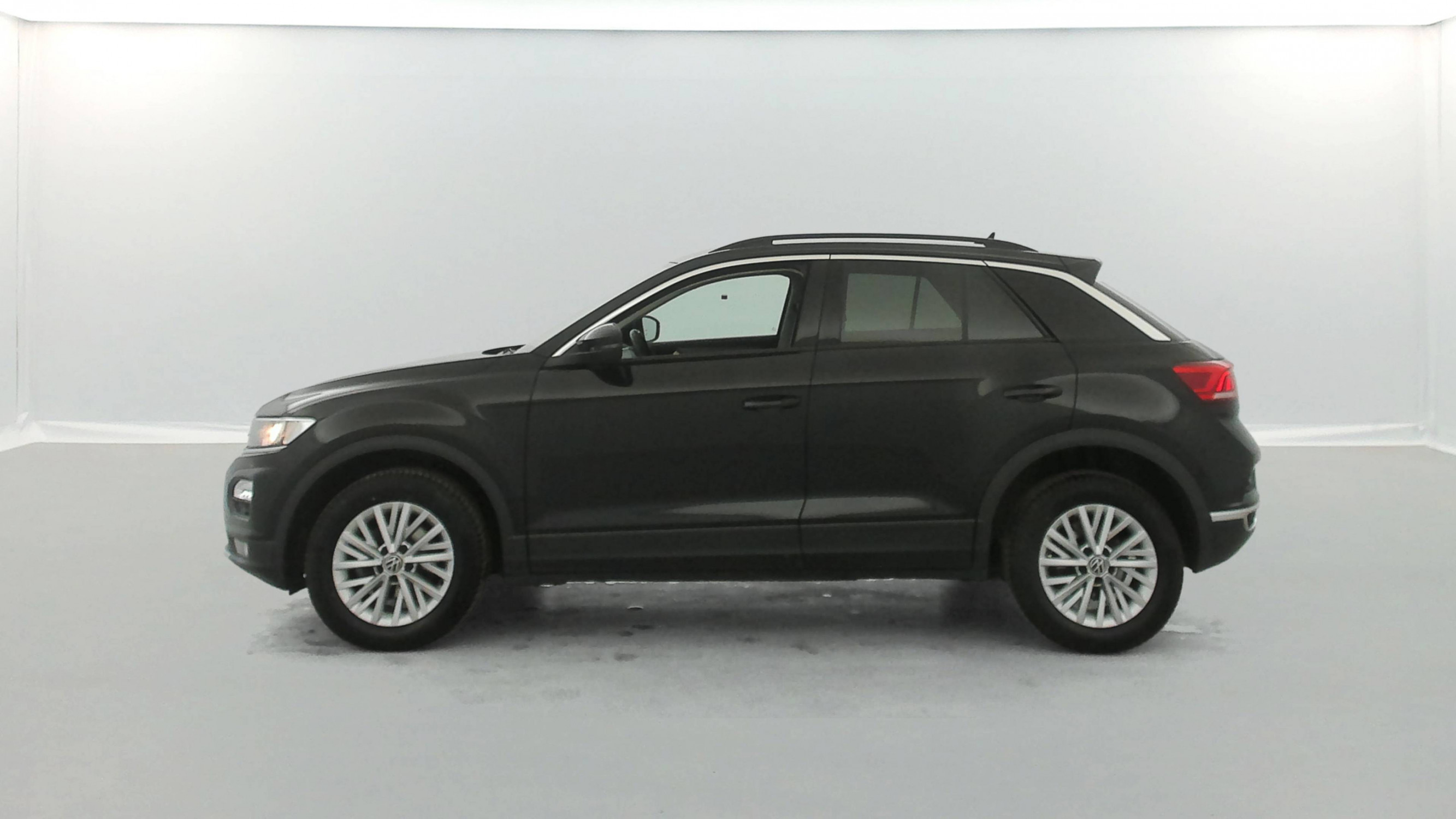 Vente en ligne Volkswagen T-Roc  1.0 TSI 110 Start/Stop BVM6 au prix de 18 190 €