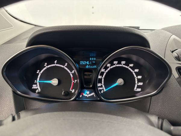 Vente en ligne Ford Tourneo Courier  1.0 E 100 BV6 S&S au prix de 14 490 €