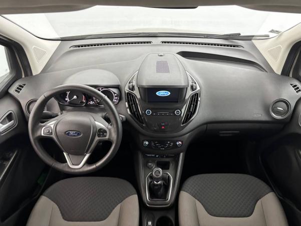 Vente en ligne Ford Tourneo Courier  1.0 E 100 BV6 S&S au prix de 14 490 €