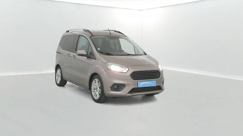 Vente en ligne Ford Tourneo Courier  1.0 E 100 BV6 S&S au prix de 14 490 €