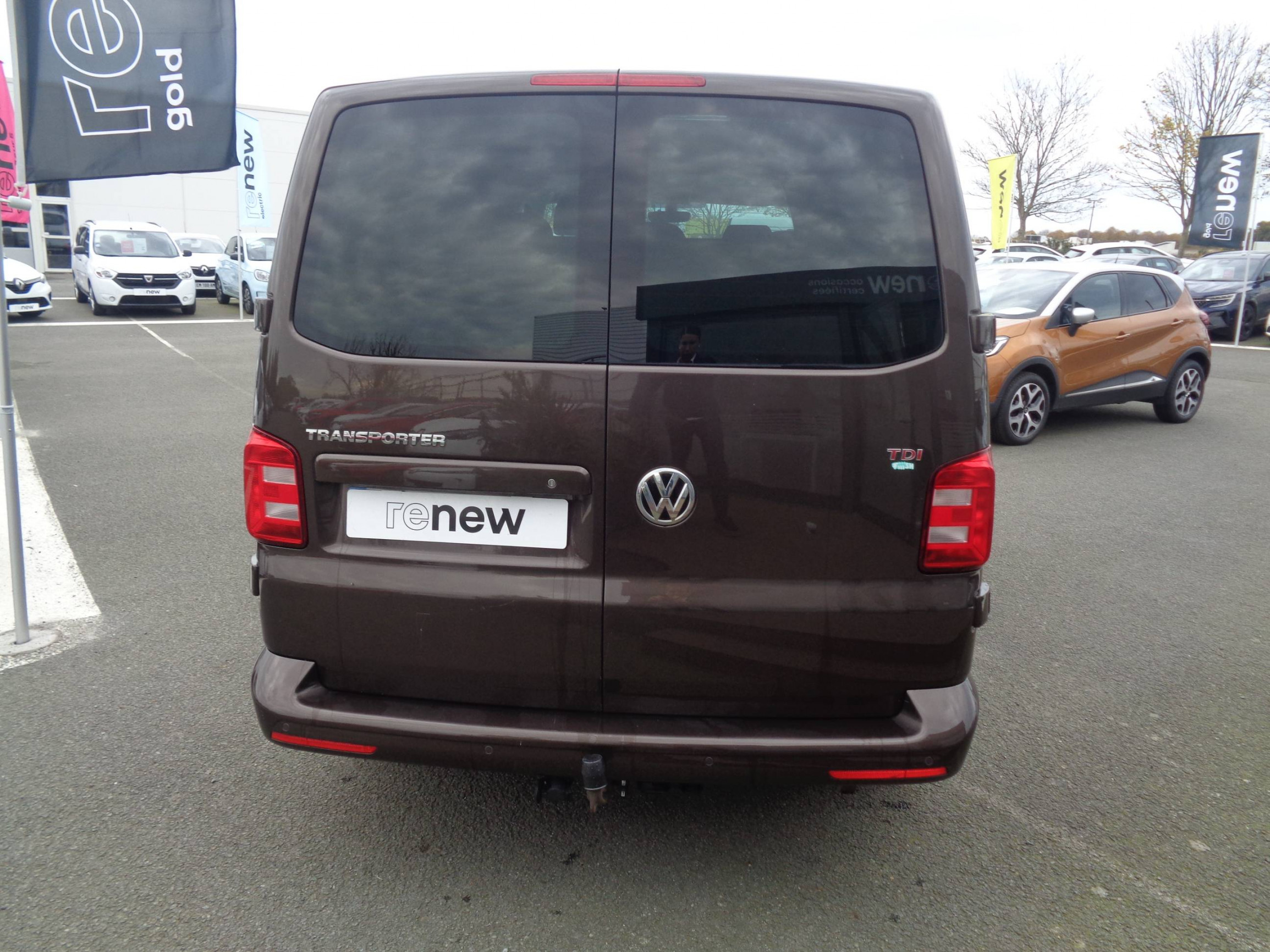 Vente en ligne Volkswagen Transporter  L1 2.0 TDI 204 DSG7 au prix de 30 990 €