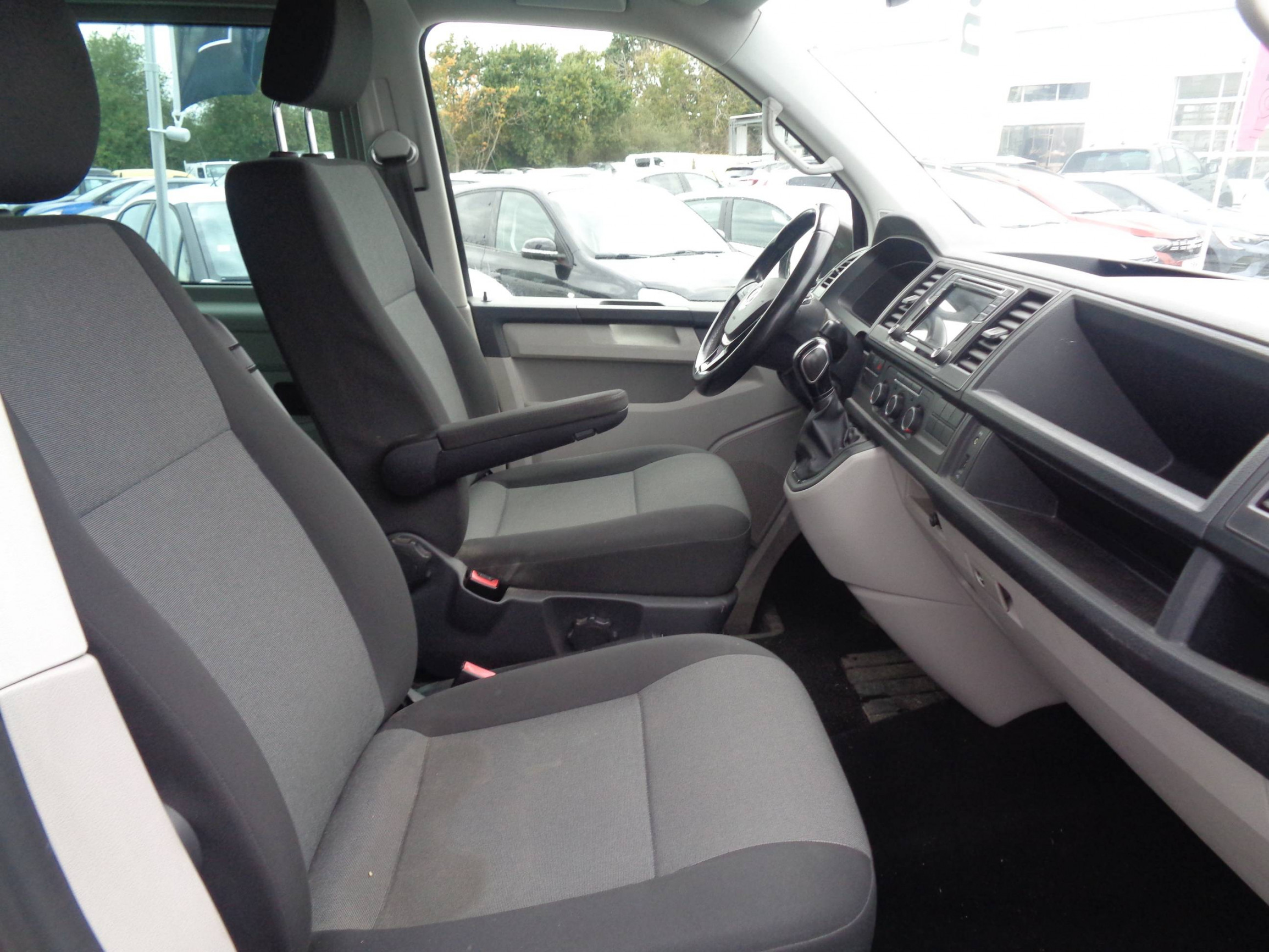 Vente en ligne Volkswagen Transporter  L1 2.0 TDI 204 DSG7 au prix de 30 990 €