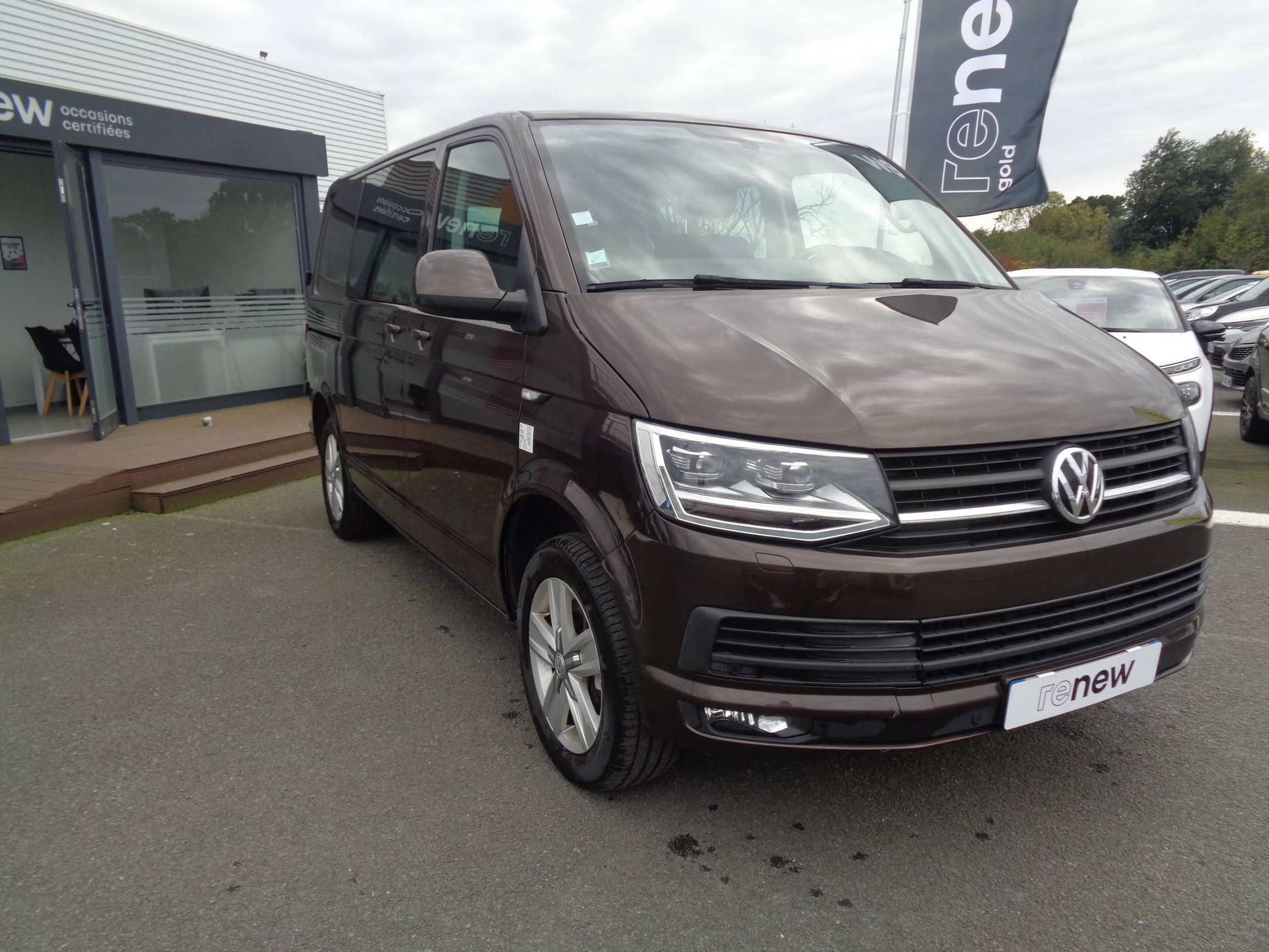 Vente en ligne Volkswagen Transporter  L1 2.0 TDI 204 DSG7 au prix de 30 990 €