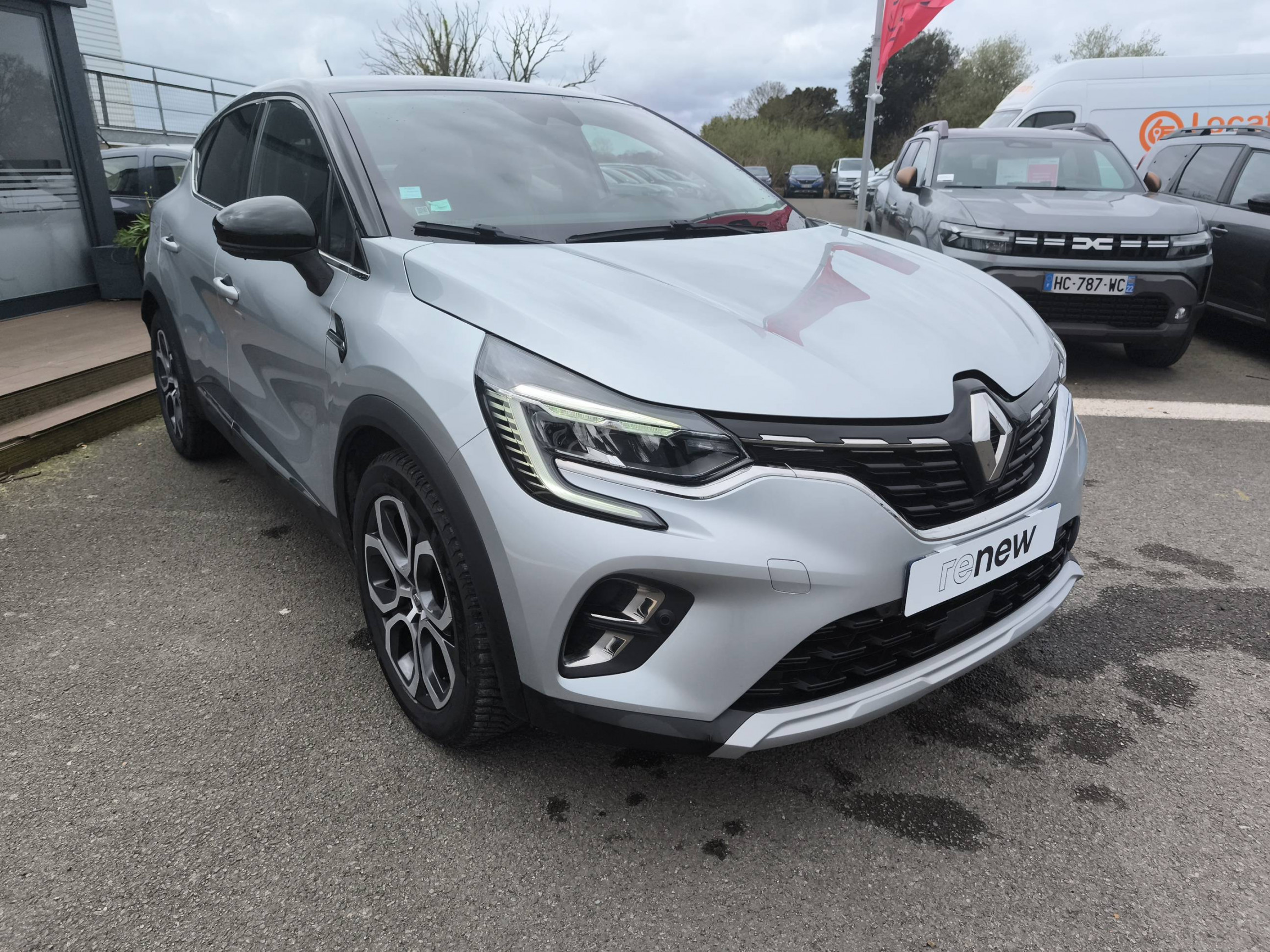 Vente en ligne Renault Captur  TCe 130 EDC FAP au prix de 17 490 €