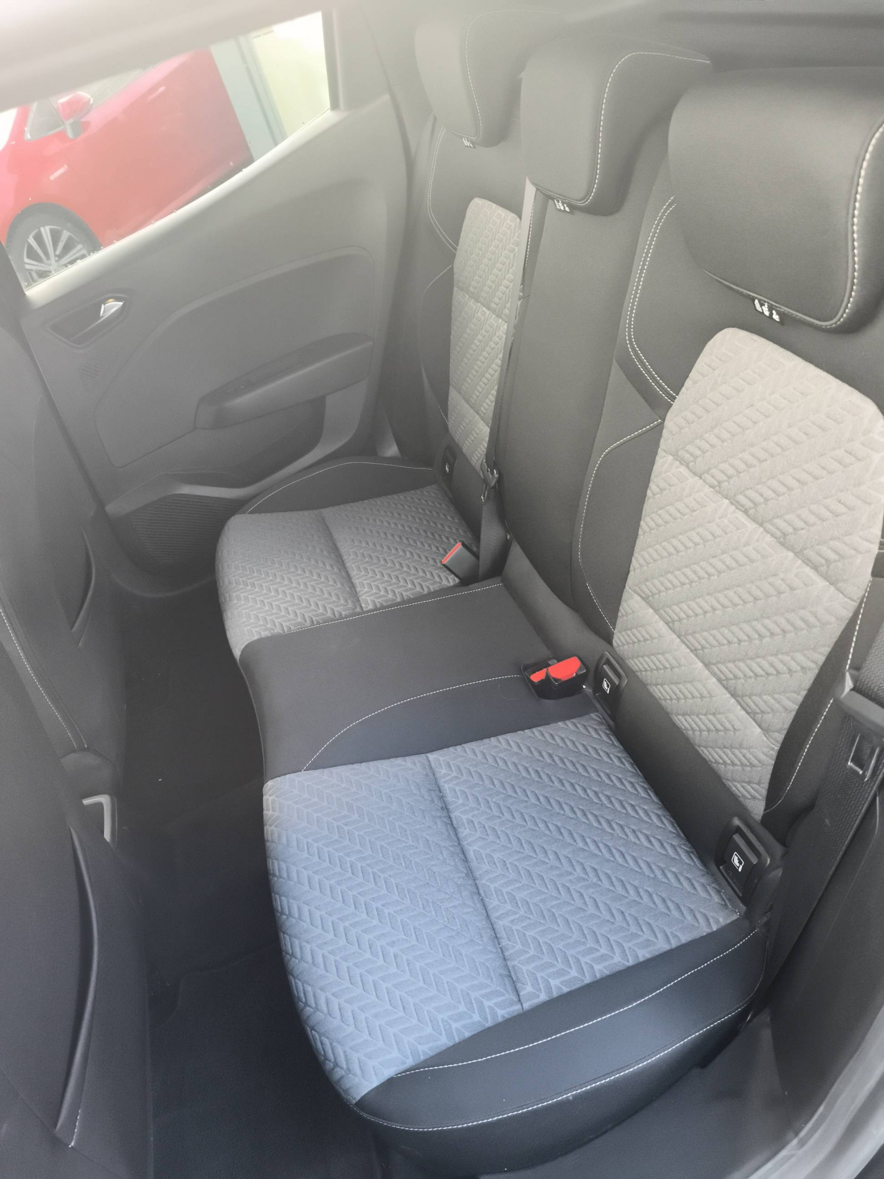 Vente en ligne Renault Clio 5 Clio TCe 90 - 21N au prix de 14 990 €