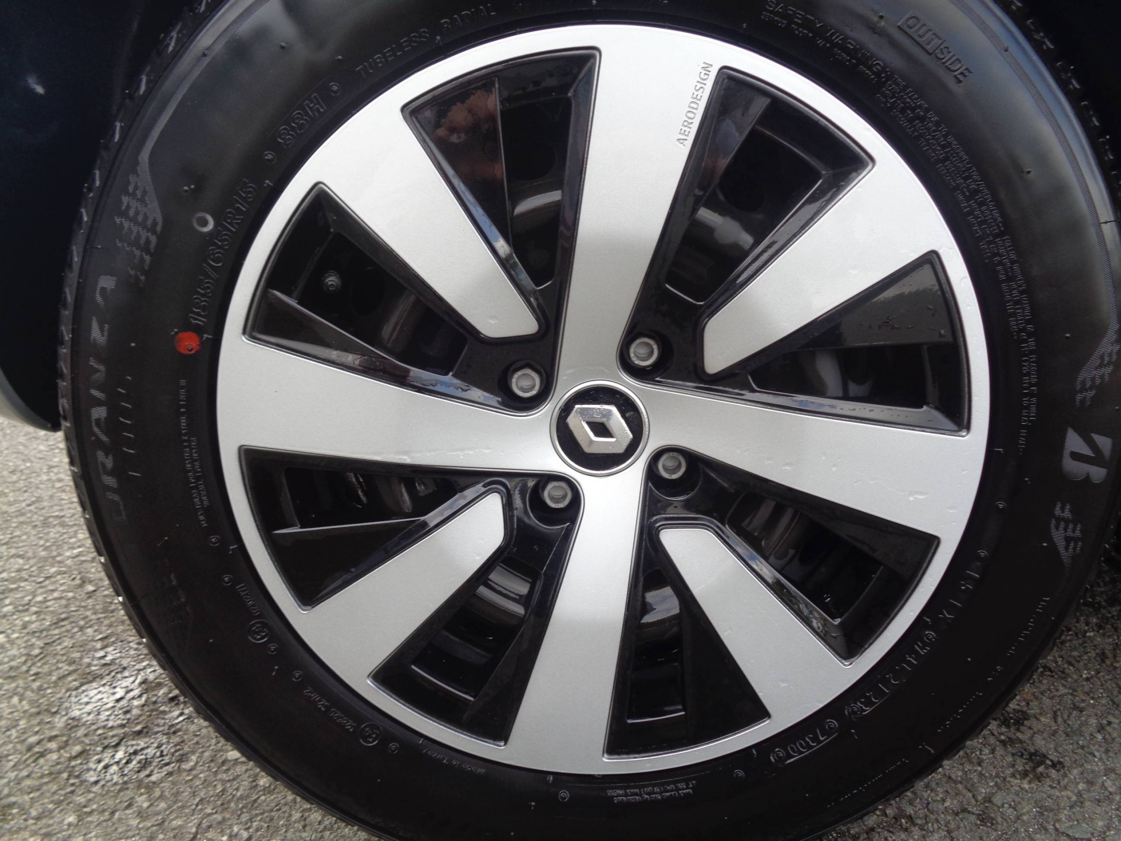 Vente en ligne Renault Clio 5 Clio TCe 90 au prix de 15 390 €