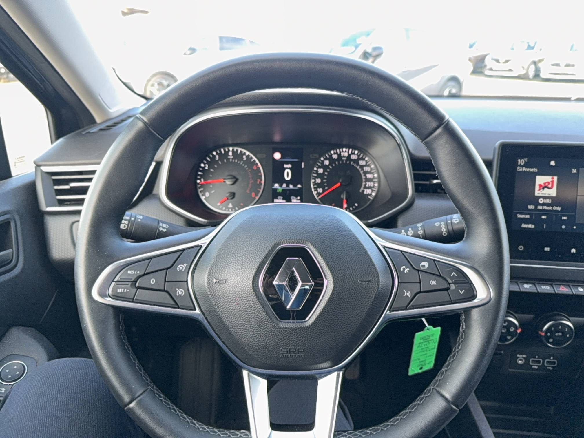 Vente en ligne Renault Clio 5 Clio TCe 90 - 21 au prix de 13 490 €