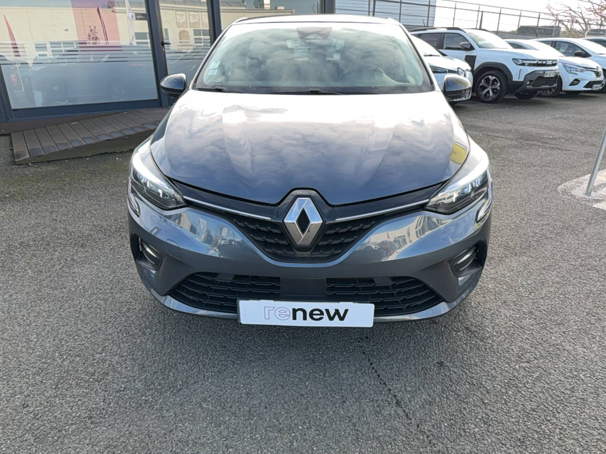 Vente en ligne Renault Clio 5 Clio TCe 90 - 21 au prix de 13 490 €