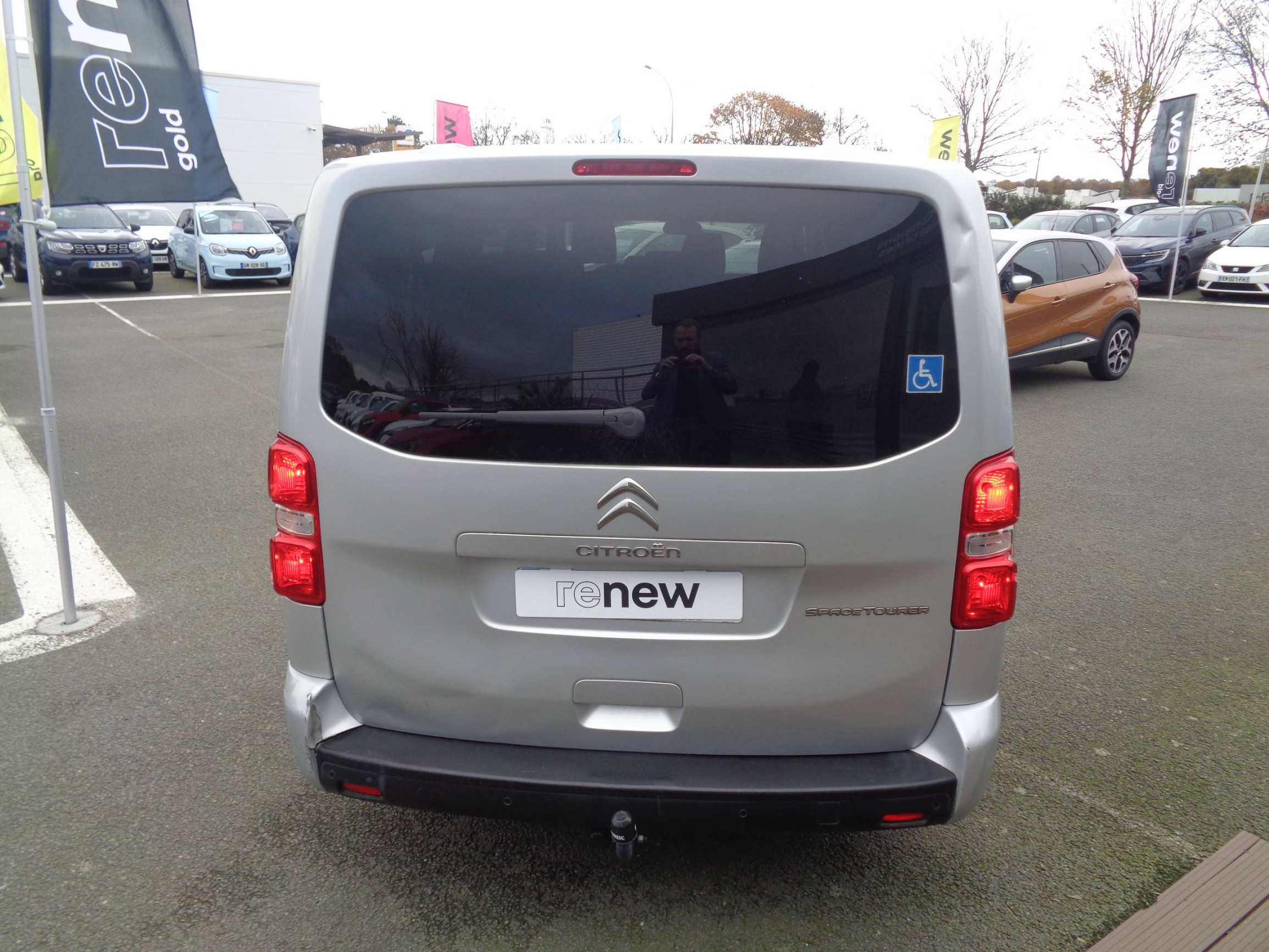 Vente en ligne Citroën Spacetourer Spacetourer XL BlueHDi 120 S&S BVM6 au prix de 23 890 €