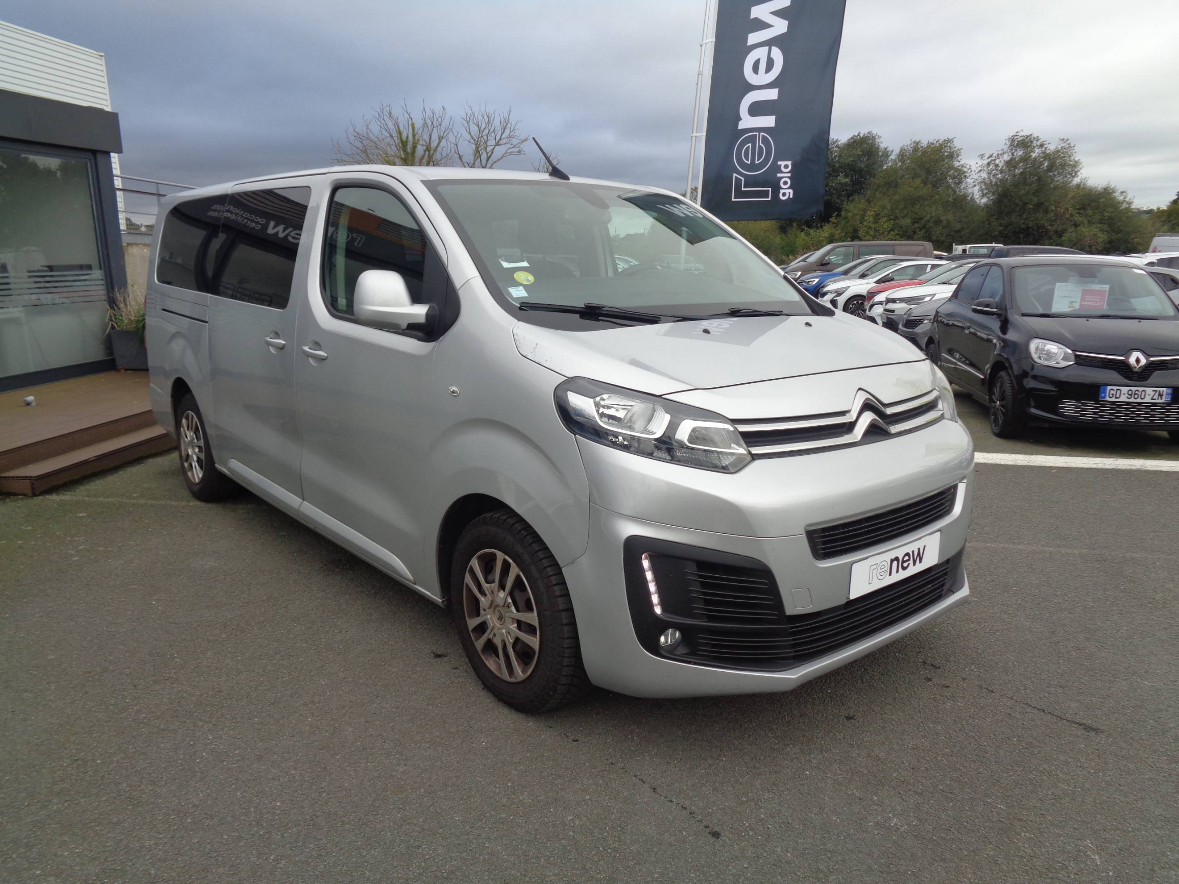 Vente en ligne Citroën Spacetourer Spacetourer XL BlueHDi 120 S&S BVM6 au prix de 23 890 €
