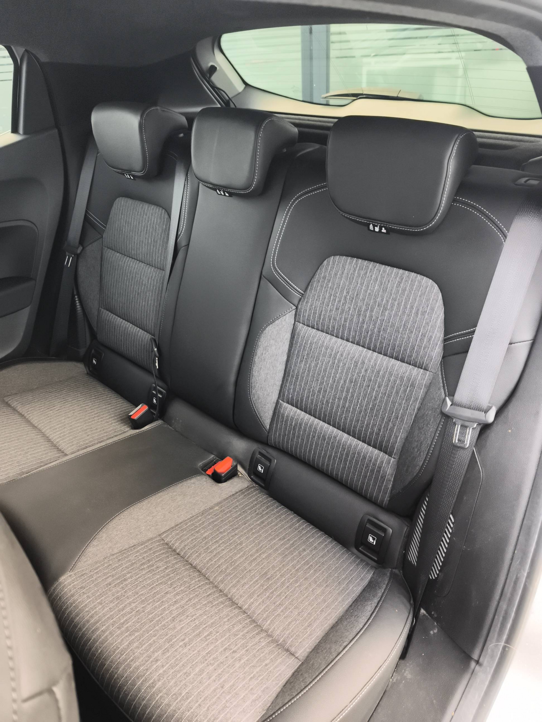 Vente en ligne Renault Clio 5 Clio E-Tech full hybrid 145 au prix de 18 490 €