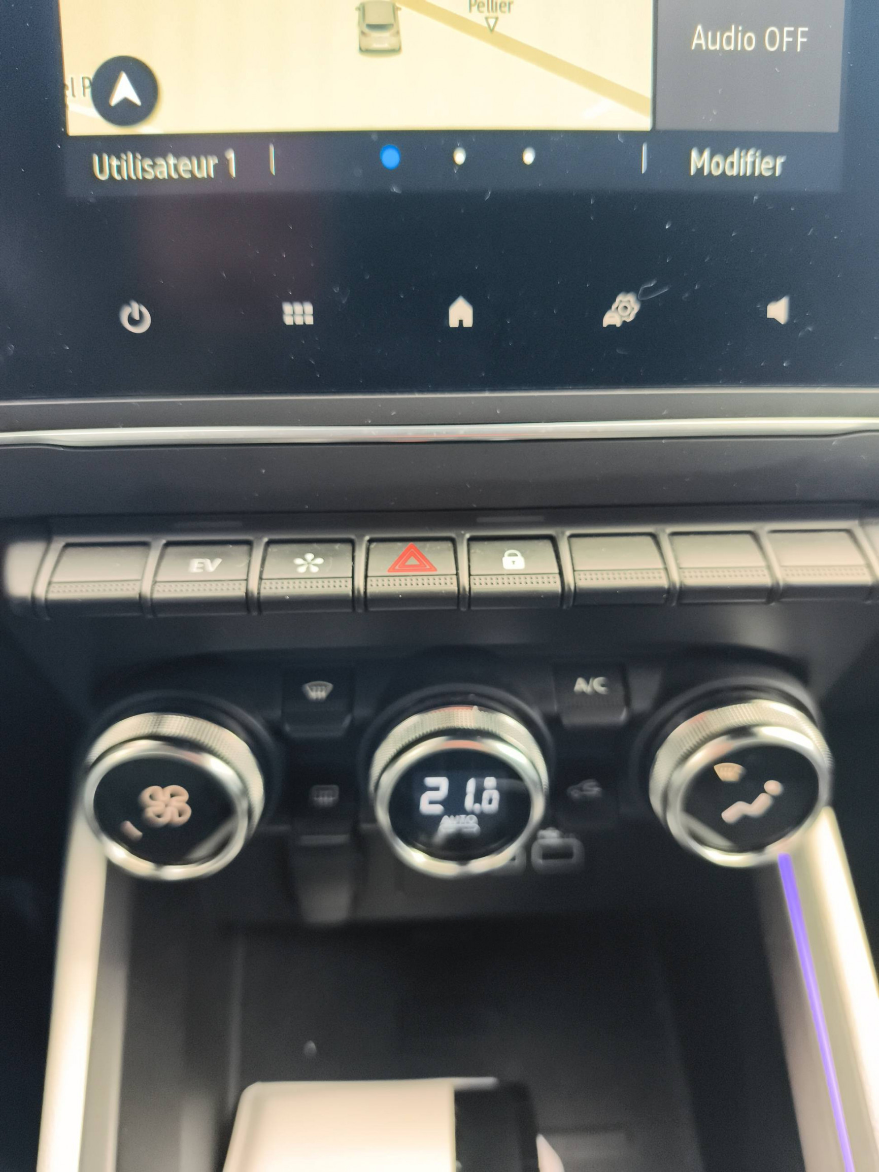 Vente en ligne Renault Clio 5 Clio E-Tech full hybrid 145 au prix de 18 490 €