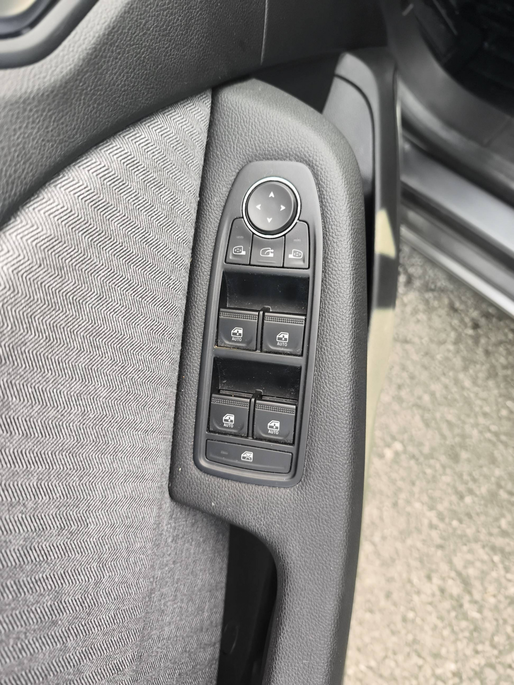 Vente en ligne Renault Clio 5 Clio E-Tech full hybrid 145 au prix de 19 290 €