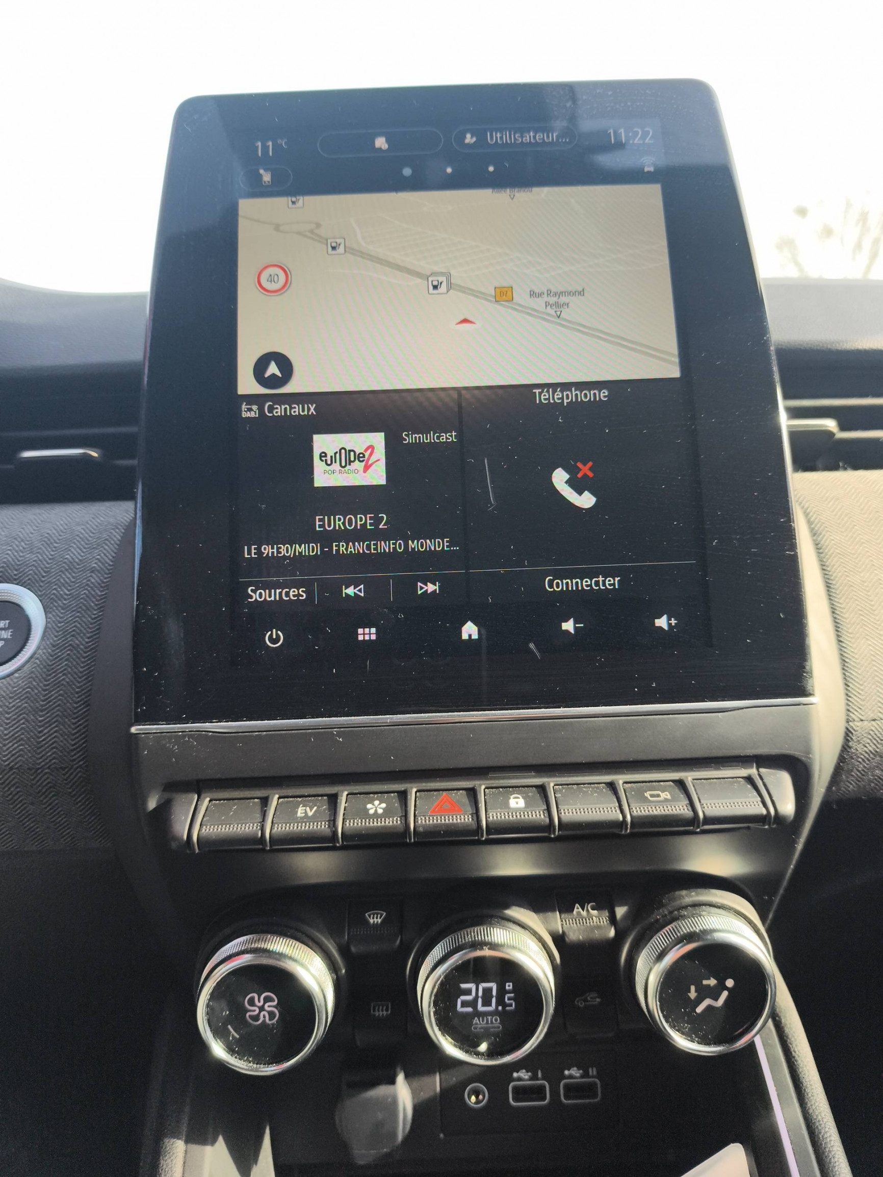 Vente en ligne Renault Clio 5 Clio E-Tech full hybrid 145 au prix de 19 290 €