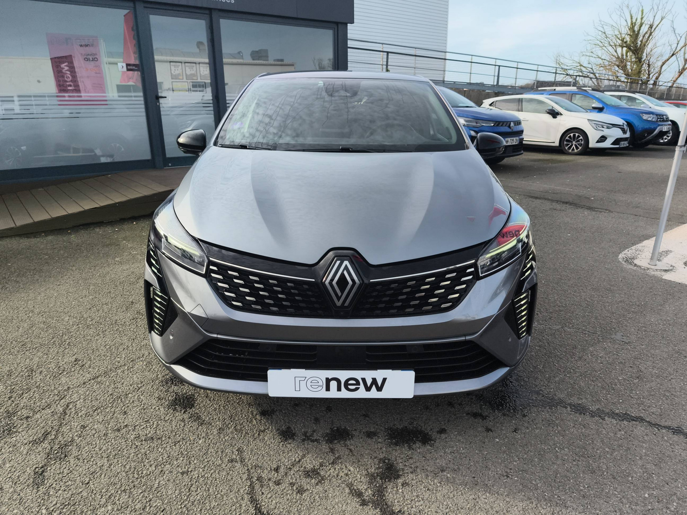 Vente en ligne Renault Clio 5 Clio E-Tech full hybrid 145 au prix de 19 290 €