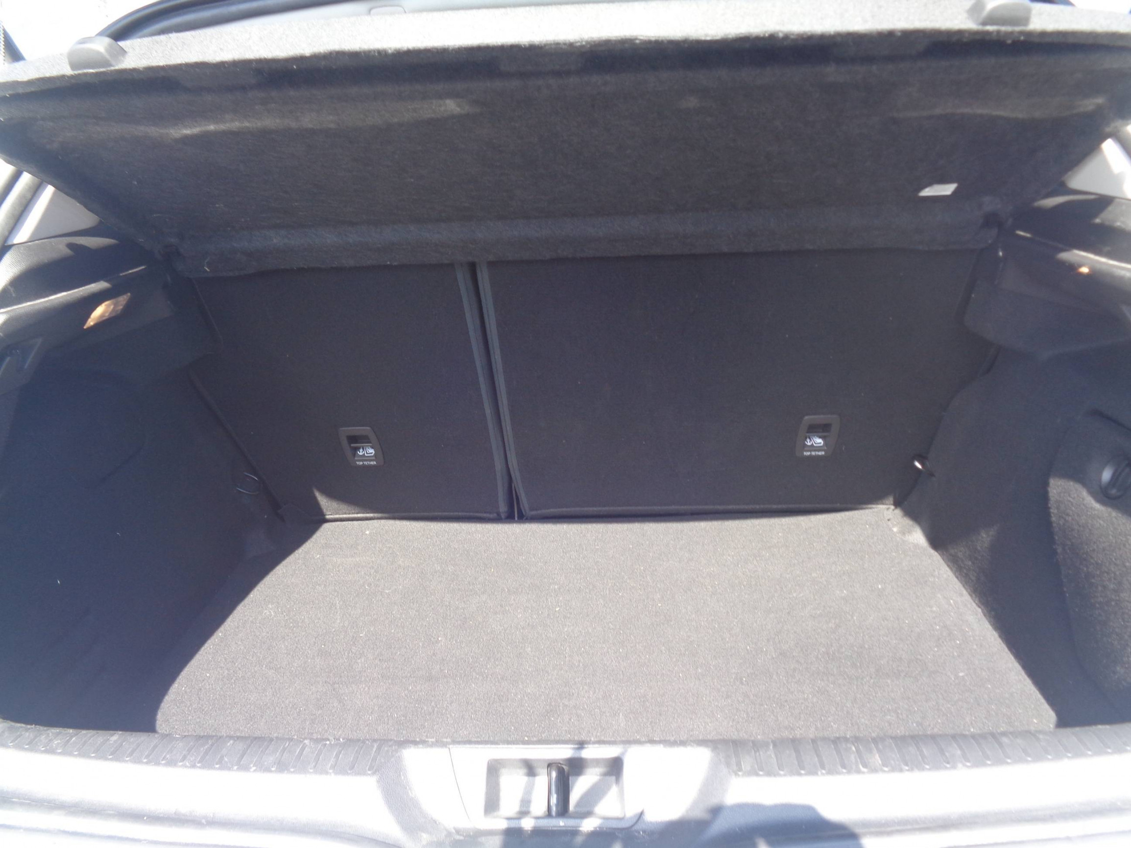 Vente en ligne Renault Megane 4 Mégane IV Berline Blue dCi 115 - 20 au prix de 14 190 €