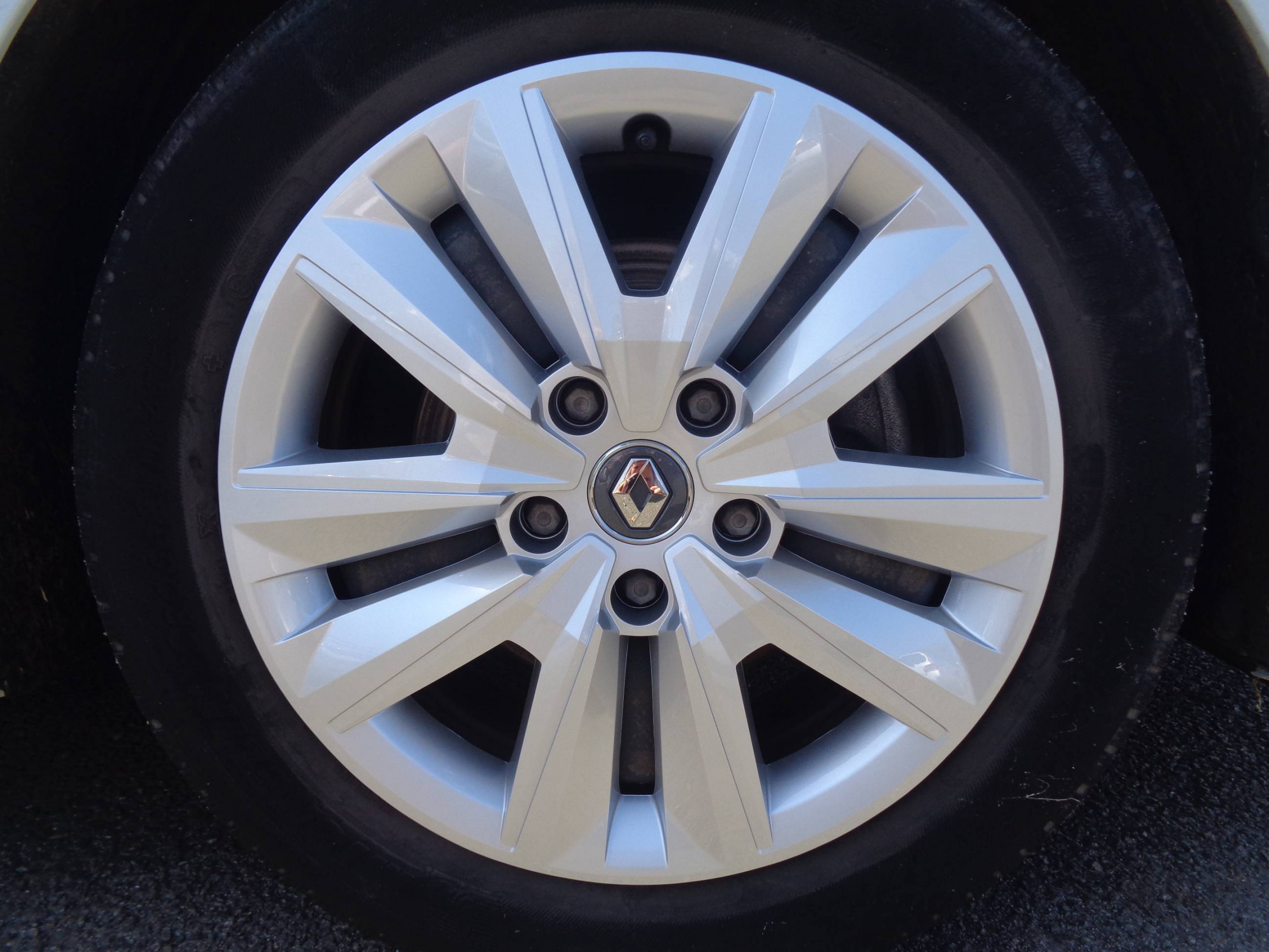 Vente en ligne Renault Megane 4 Mégane IV Berline Blue dCi 115 - 20 au prix de 14 190 €