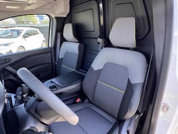 Vente en ligne Renault Kangoo Van E-Tech  FG TOLE L1 AC11 GSR2 au prix de 42 000 €