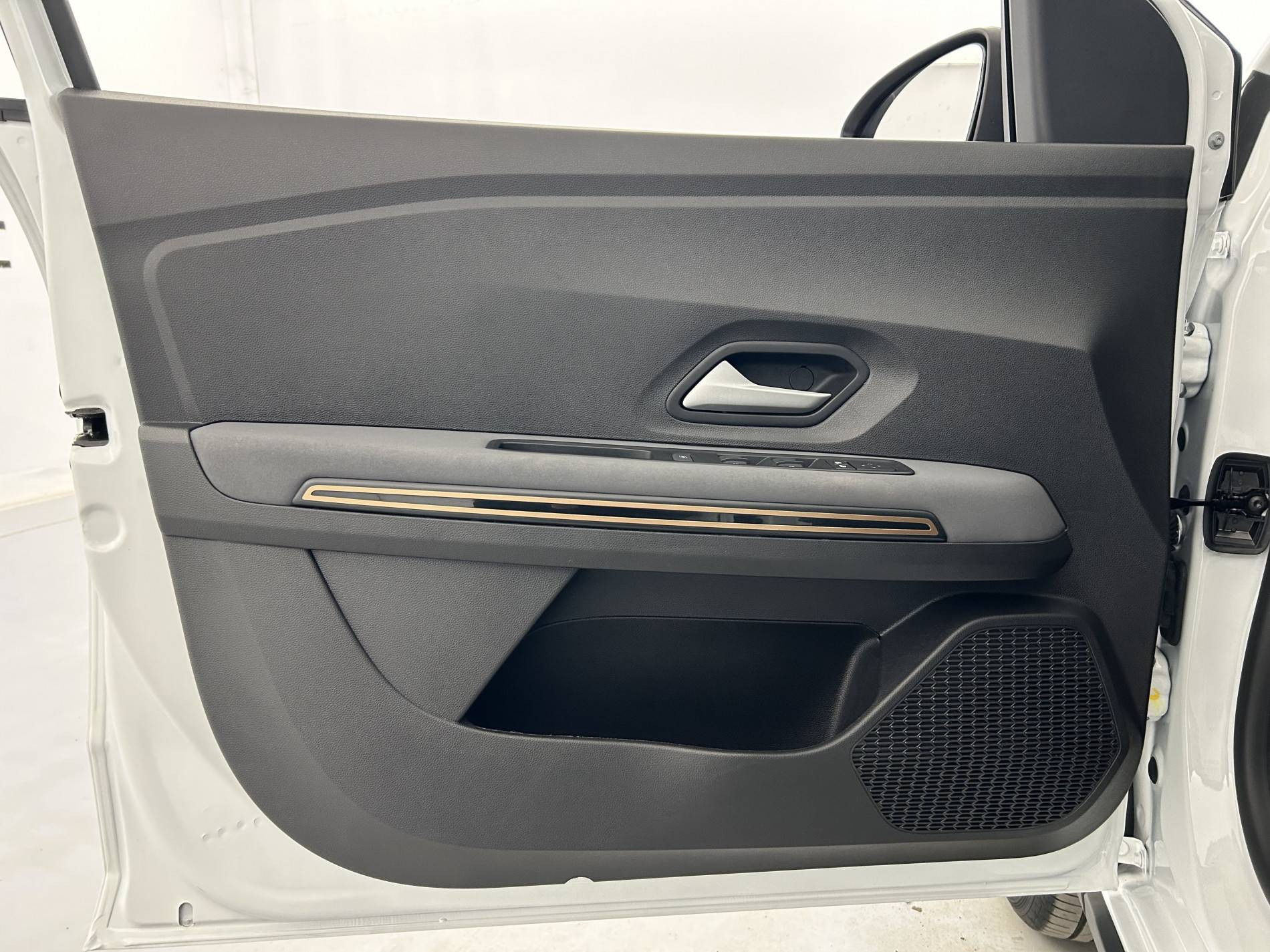 Vente en ligne Dacia Sandero 3  ECO-G 100 GSR2 au prix de 16 290 €