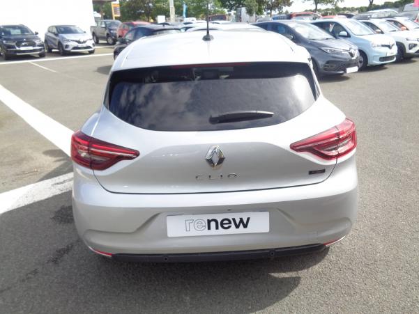 Vente en ligne Renault Clio 5 Clio E-Tech full hybrid 145 au prix de 18 990 €