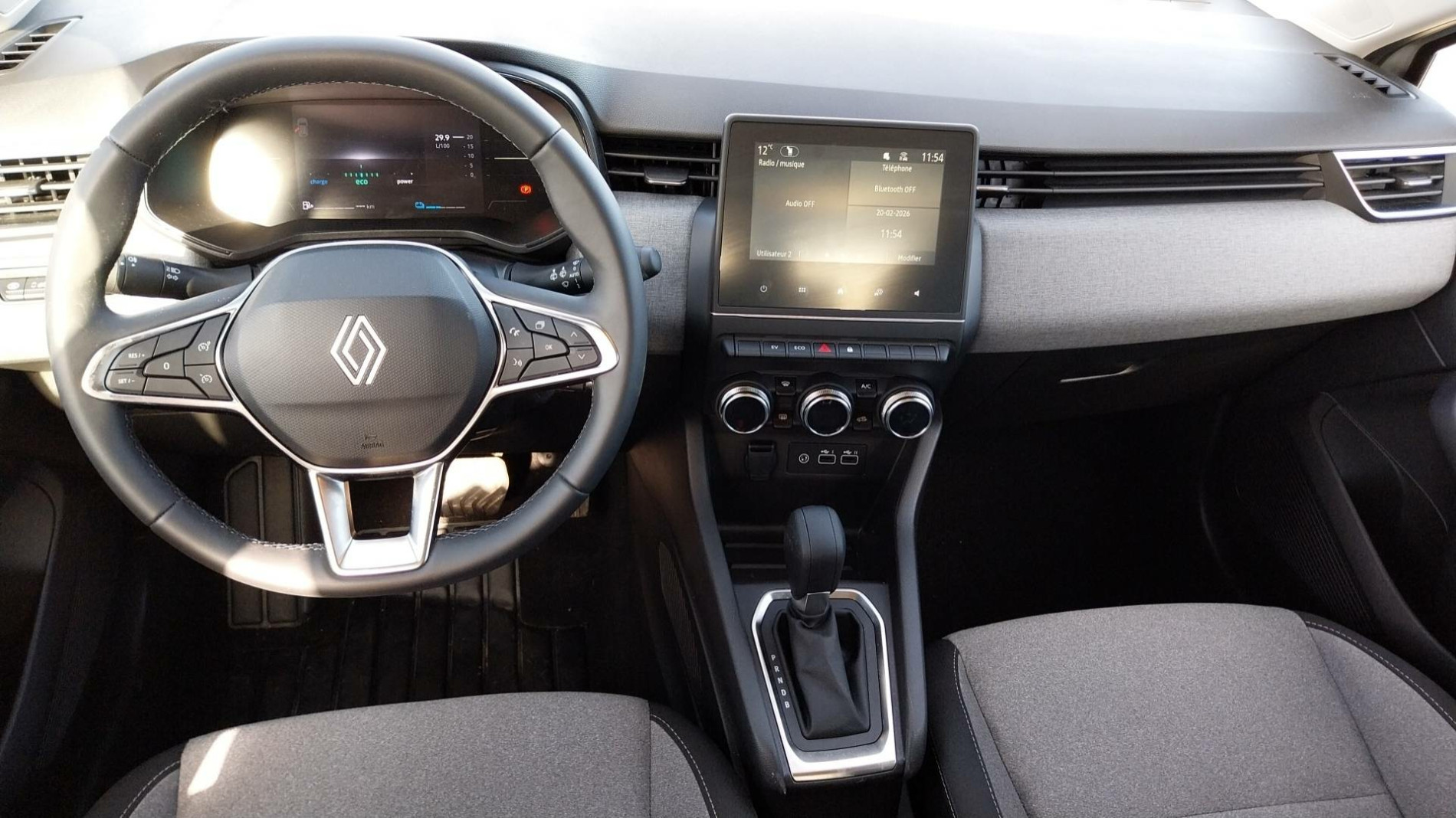 Vente en ligne Renault Clio 5 Clio E-Tech full hybrid 145 ch GSR2 au prix de 19 990 €