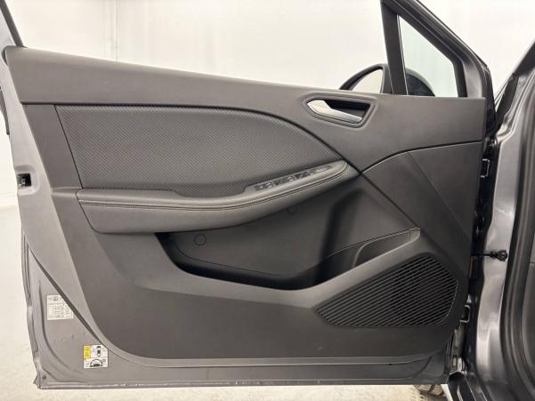 Vente en ligne Renault Clio 5 Clio E-Tech full hybrid 145 au prix de 20 890 €