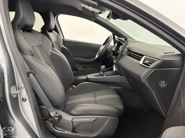 Vente en ligne Renault Clio 5 Clio E-Tech full hybrid 145 au prix de 20 890 €
