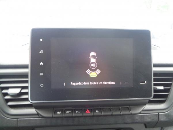 Vente en ligne Renault Trafic 3 Fourgon TRAFIC FGN L1H2 3T BLUE DCI 150 GSR2 au prix de 33 490 €