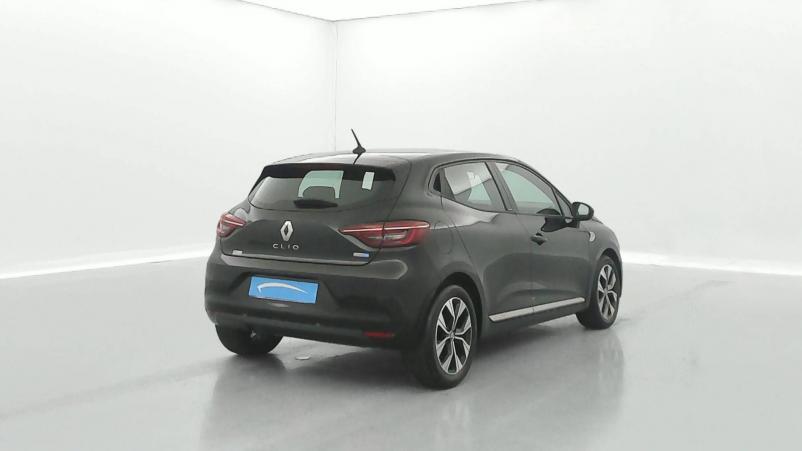 Vente en ligne Renault Clio 5 Clio E-Tech 140 au prix de 17 990 €