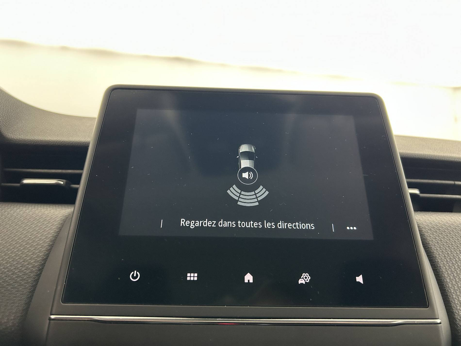 Vente en ligne Renault Clio 5 Clio TCe 90 - 21 au prix de 12 990 €