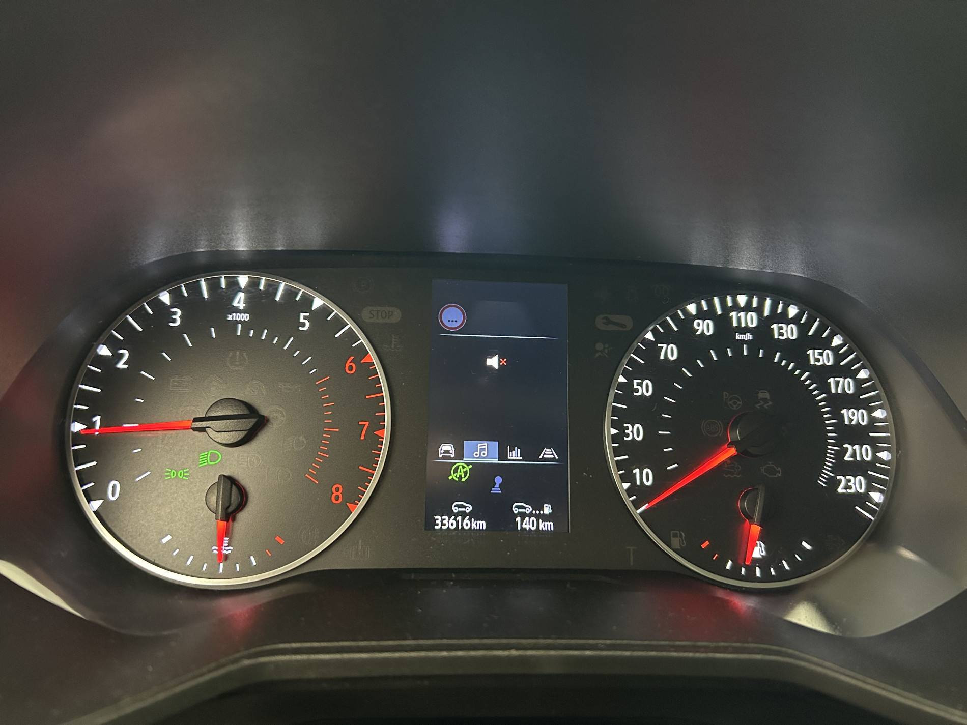 Vente en ligne Renault Clio 5 Clio TCe 90 - 21 au prix de 12 990 €