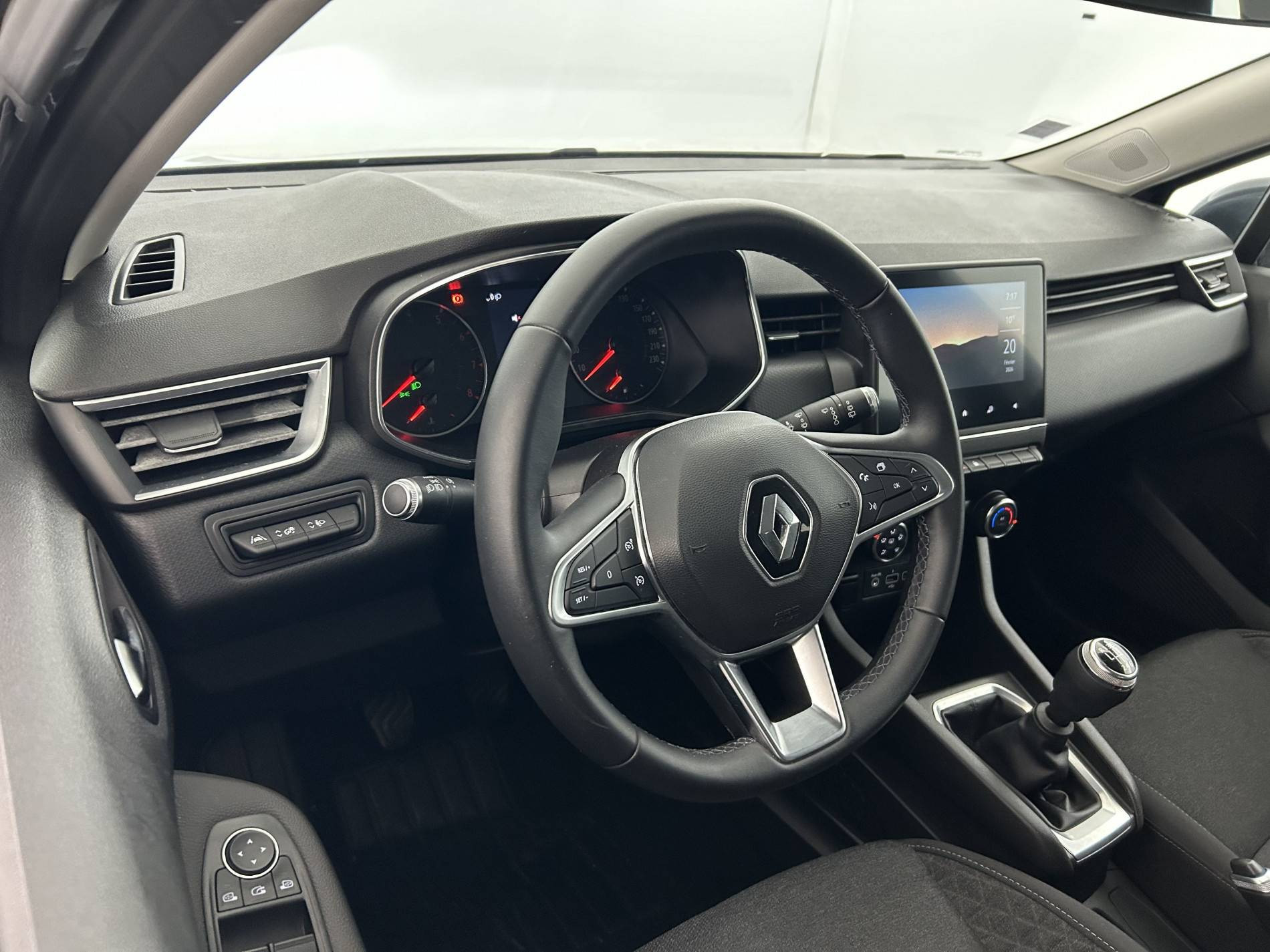 Vente en ligne Renault Clio 5 Clio TCe 90 - 21 au prix de 12 990 €