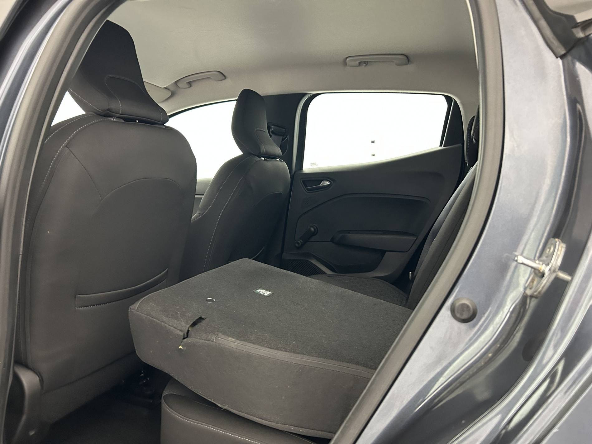 Vente en ligne Renault Clio 5 Clio TCe 90 - 21 au prix de 12 990 €