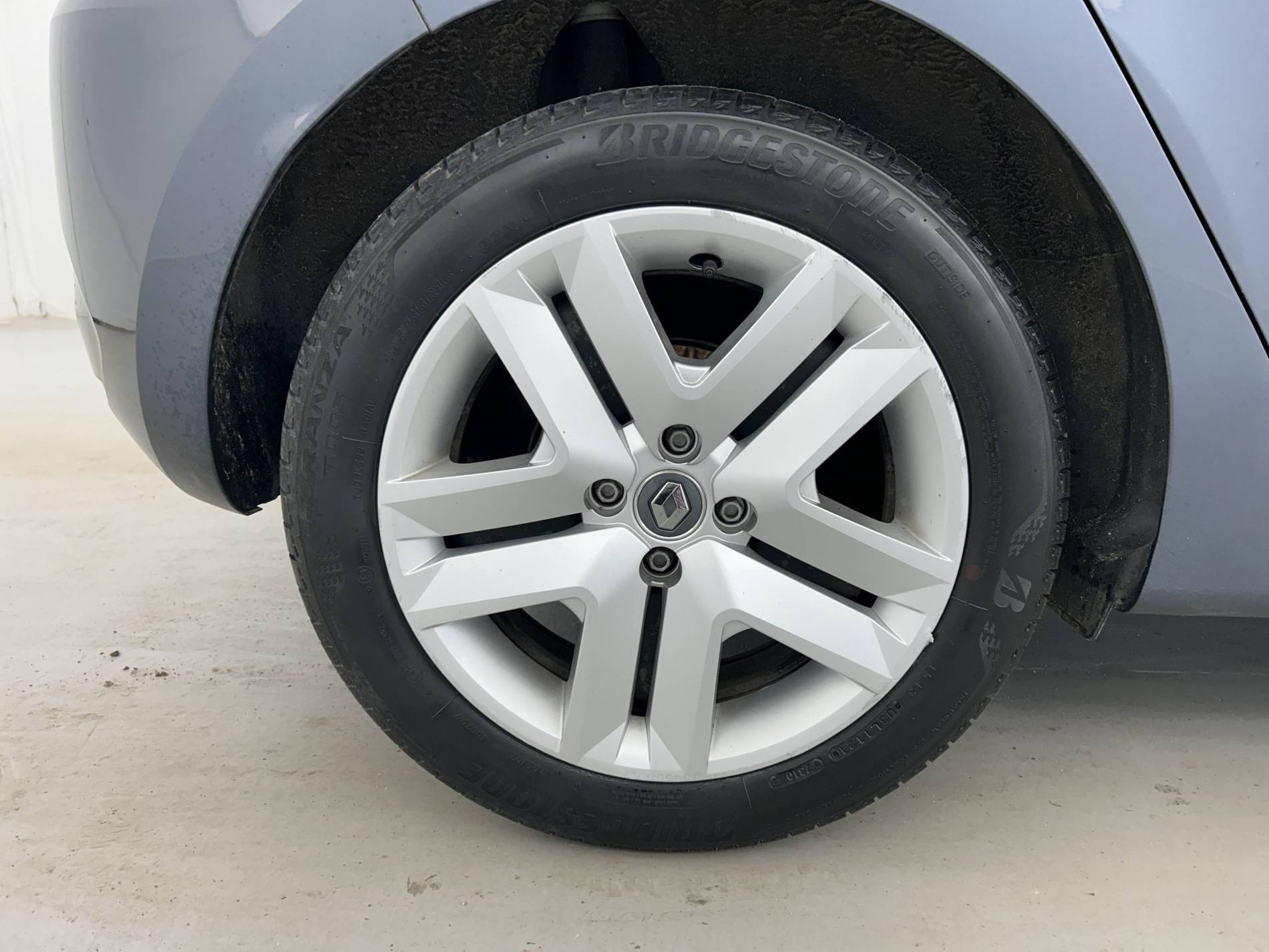 Vente en ligne Renault Clio 5 Clio TCe 90 - 21 au prix de 12 990 €