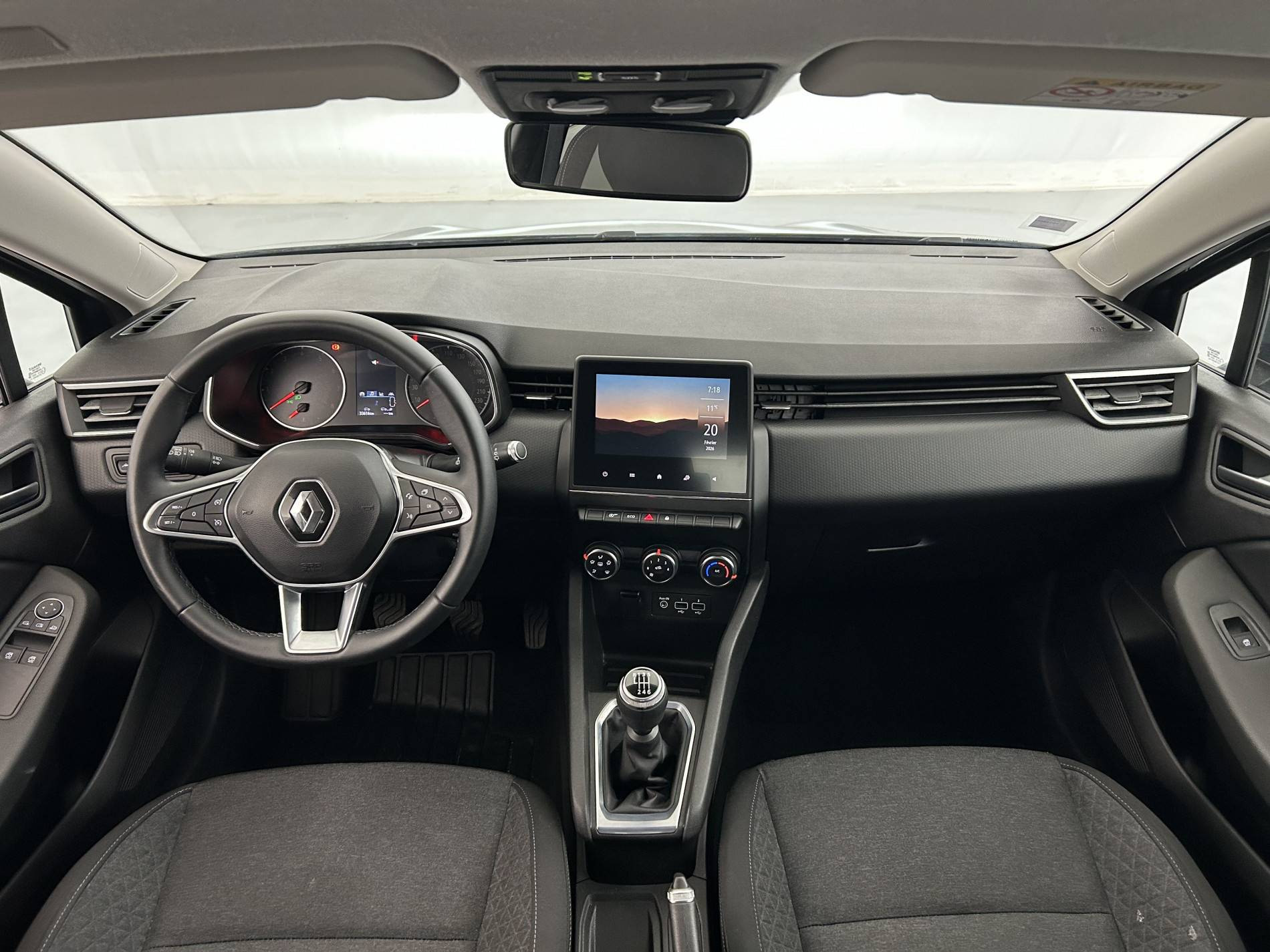 Vente en ligne Renault Clio 5 Clio TCe 90 - 21 au prix de 12 990 €