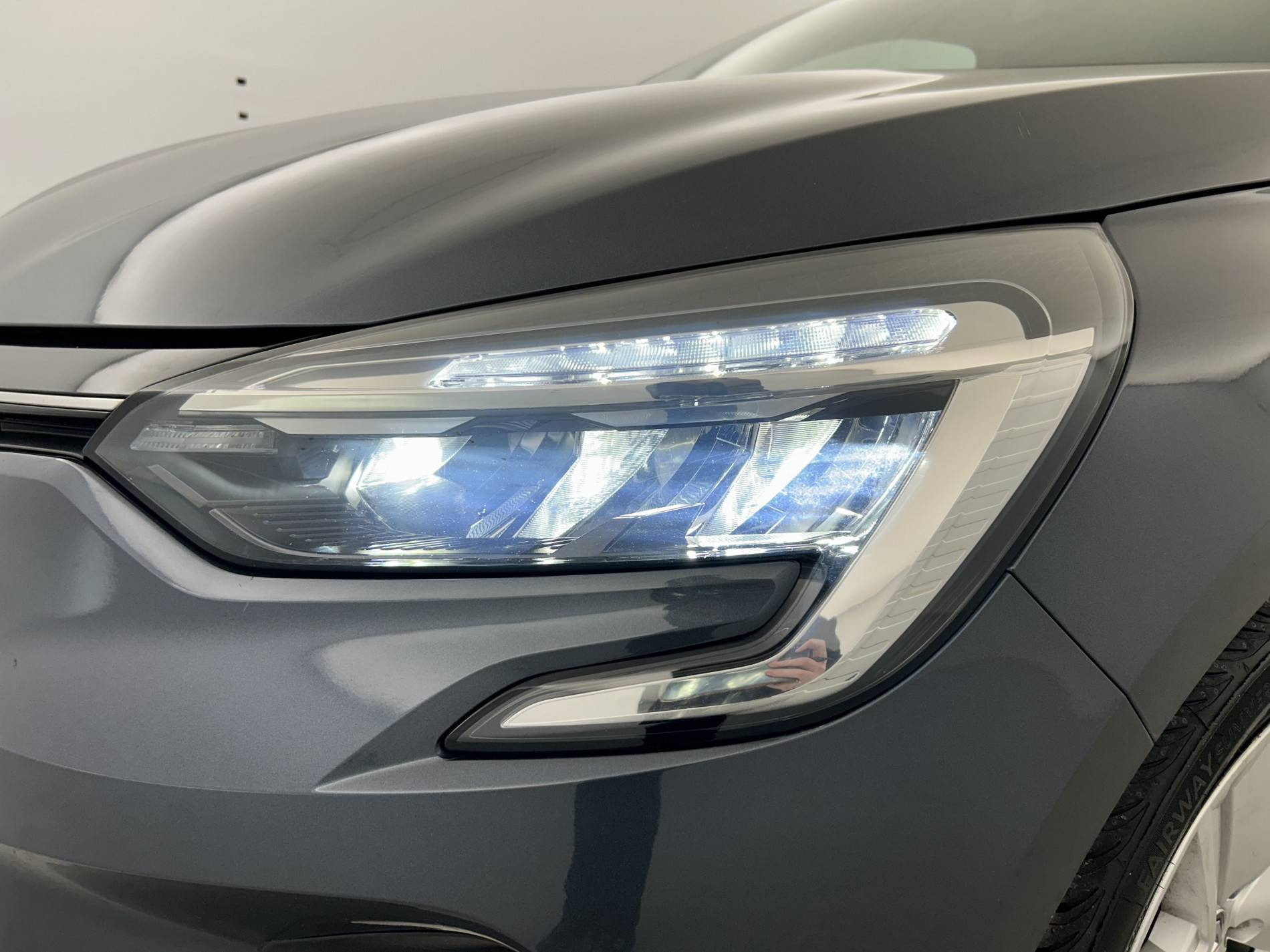 Vente en ligne Renault Clio 5 Clio TCe 90 - 21 au prix de 12 990 €