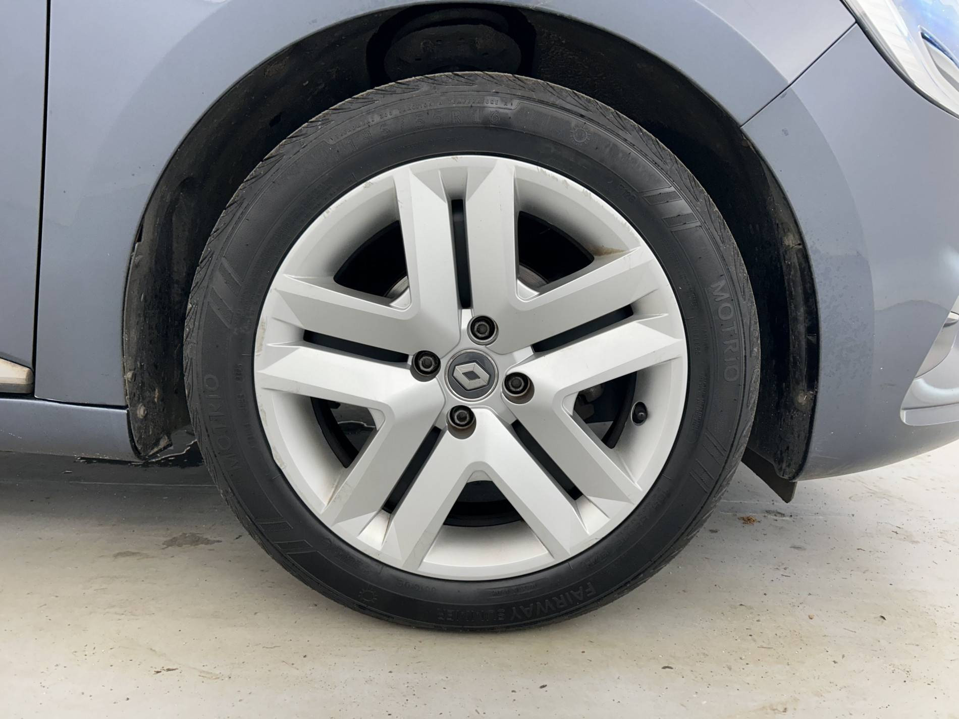 Vente en ligne Renault Clio 5 Clio TCe 90 - 21 au prix de 12 990 €