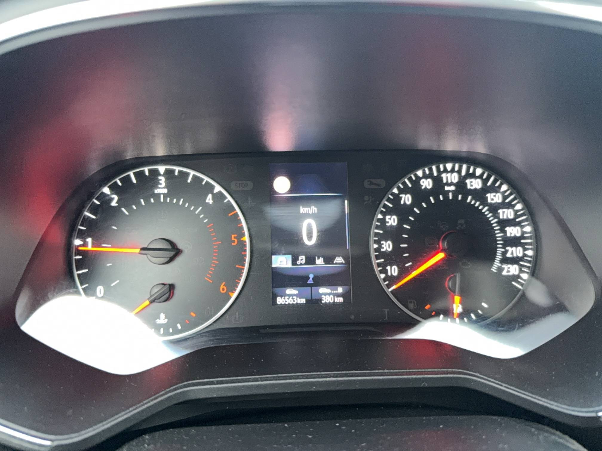 Vente en ligne Renault Clio 5 Clio Blue dCi 85 au prix de 12 490 €